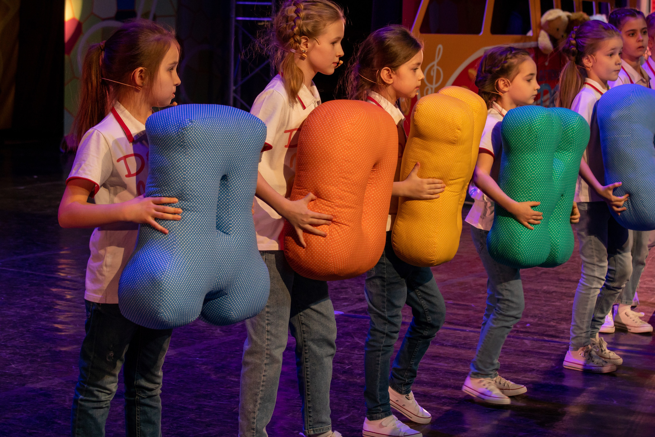 Съёмка концерта для Домисольки, большой концертный зал Космос. «Студия DRONAVT`s» — видеосъёмка и фотография г. Москва