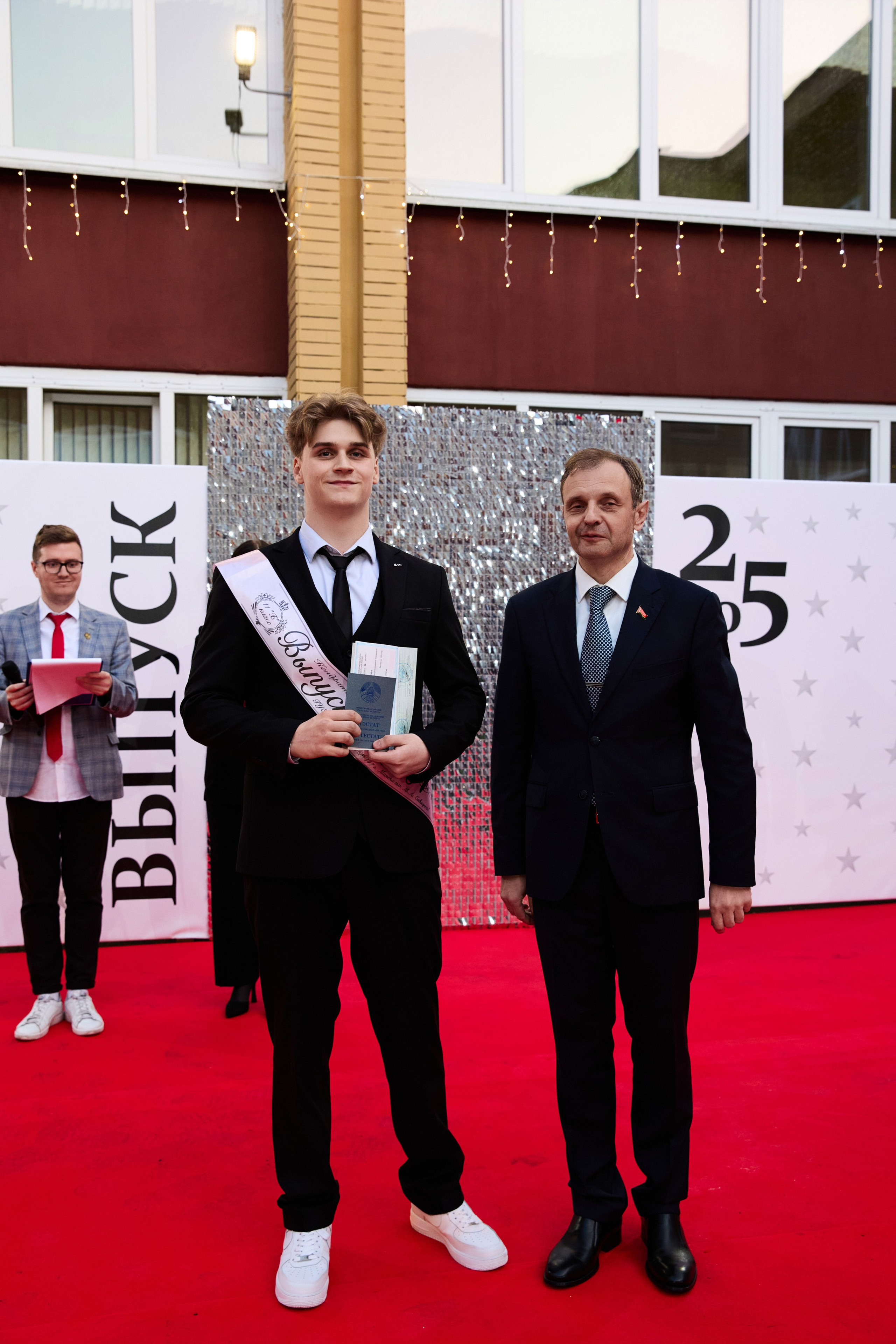 Выпускной 11 класс. Свадебная, репортажная фотосъемка и видеосъемка в Минске. Илья и Юлия Ширмановы. Фотограф | Видеограф | Минск