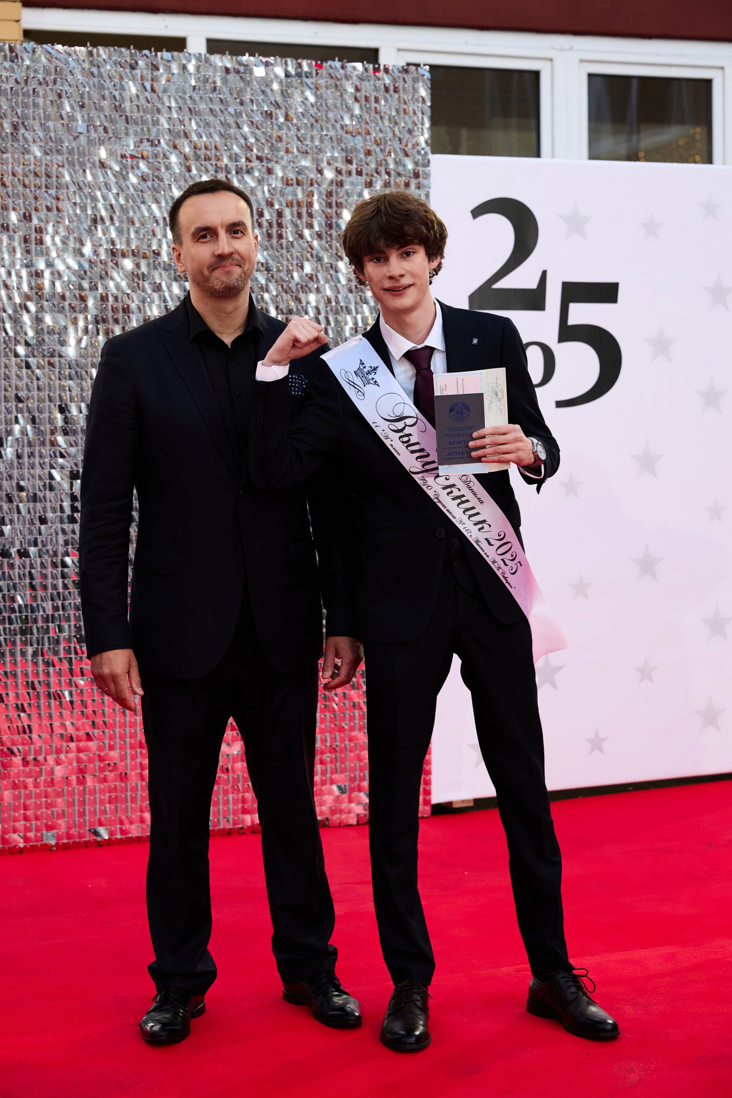 Выпускной 11 класс. Свадебная, репортажная фотосъемка и видеосъемка в Минске. Илья и Юлия Ширмановы. Фотограф | Видеограф | Минск