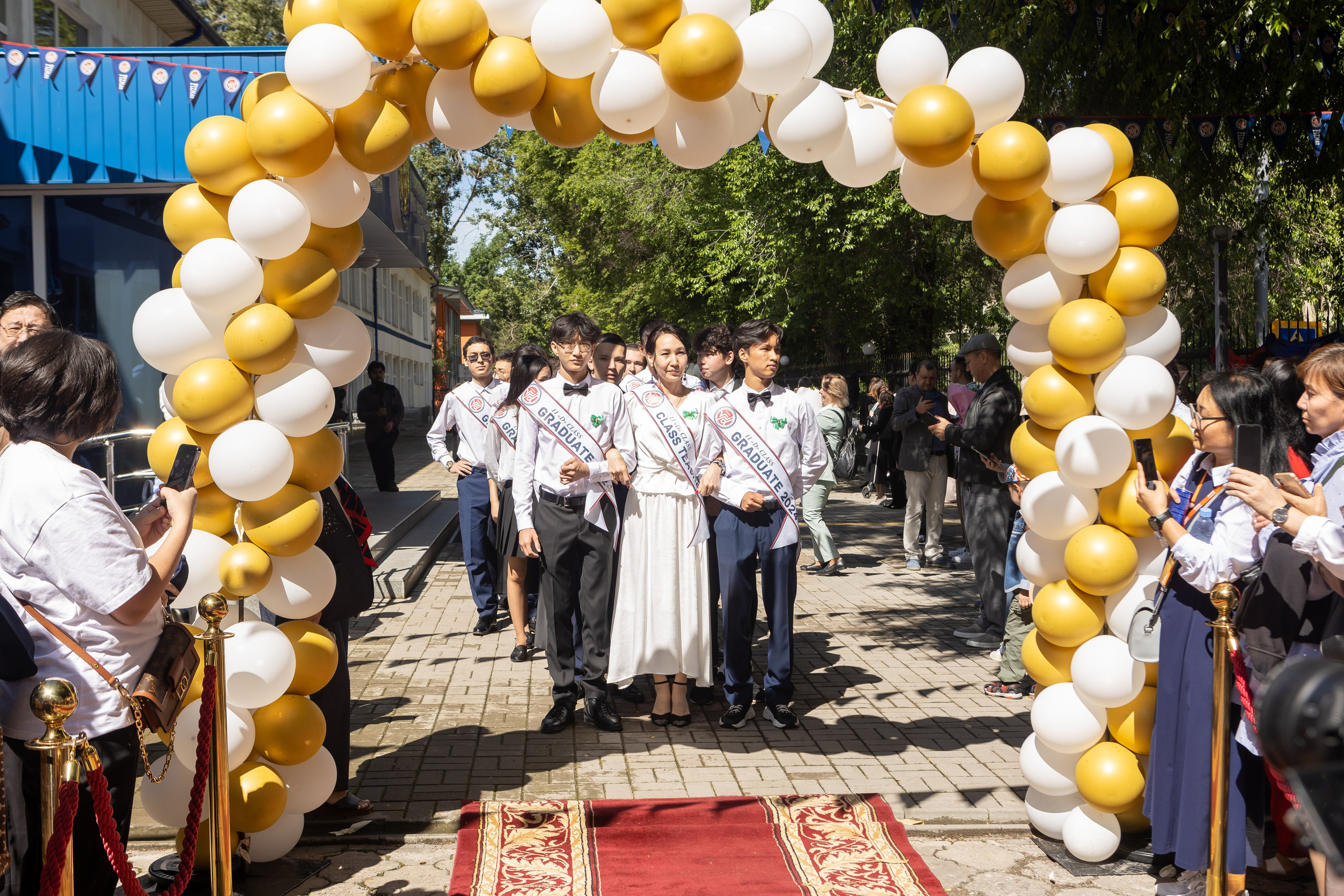 Вручениe | Линейка. Фото и видеосъемка в Алматы