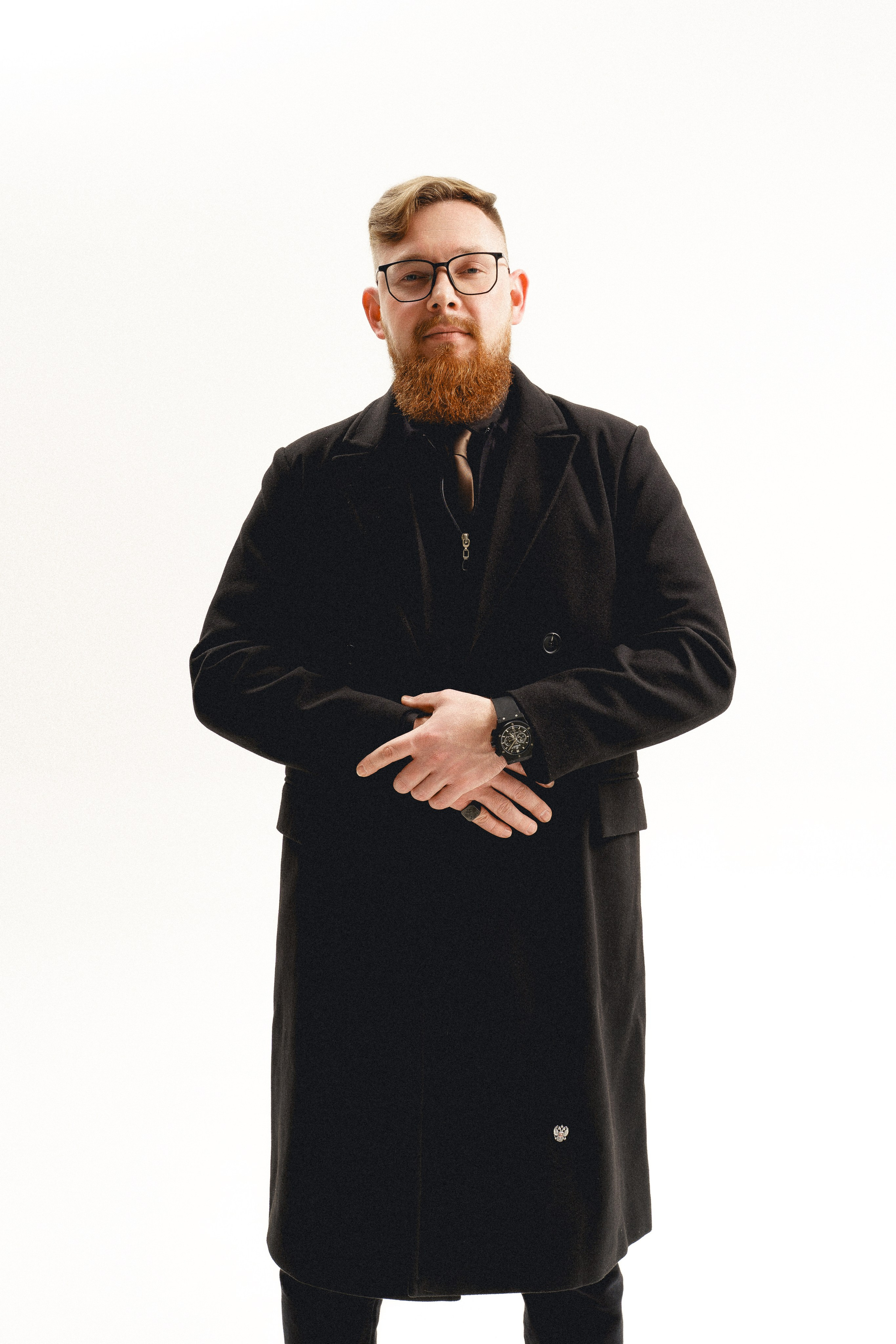 Мужской портрет в стиле фильма «джентльмены». Иван Упоров — фотограф, рилсмейкер чебоксары