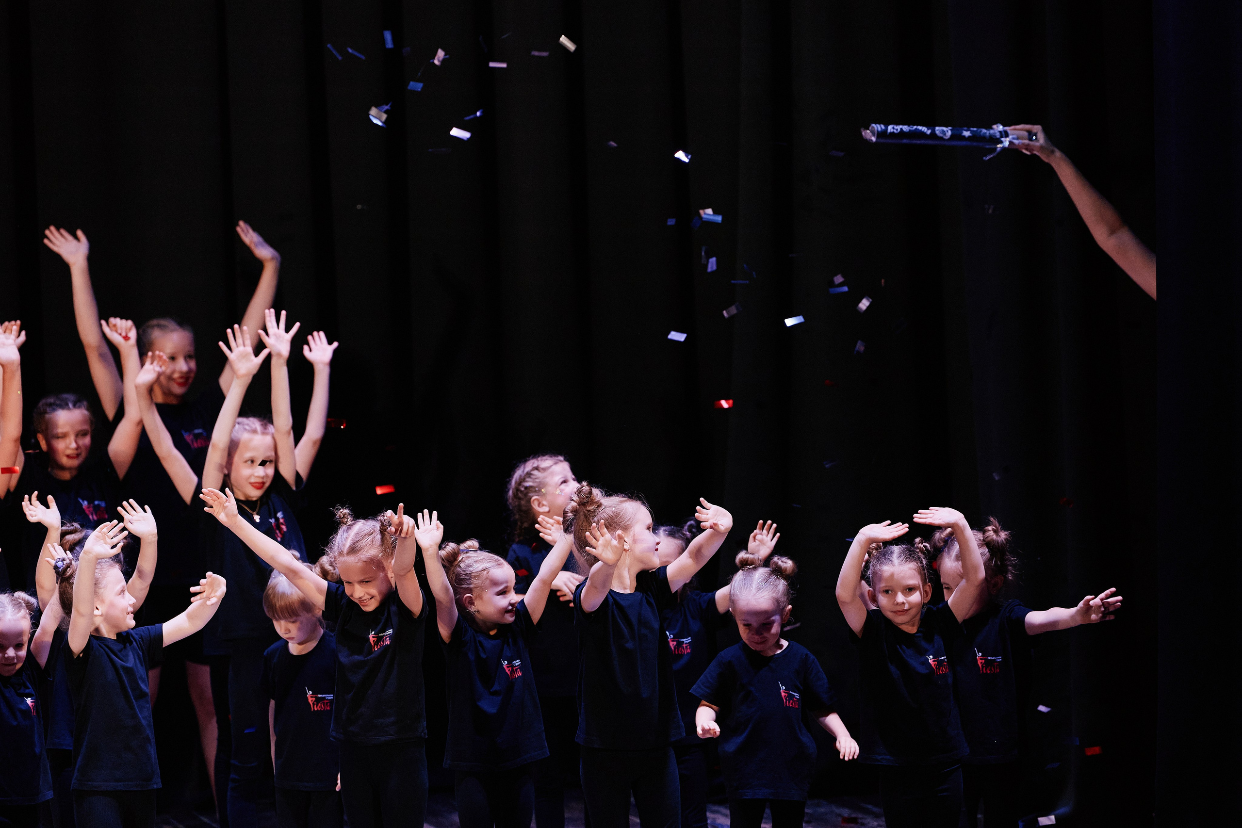 Концерт танцевальной студии Фиеста 08.06. Свадебный репортажный фотограф краснодар максим дремов дрёмов фотосессия студия цена