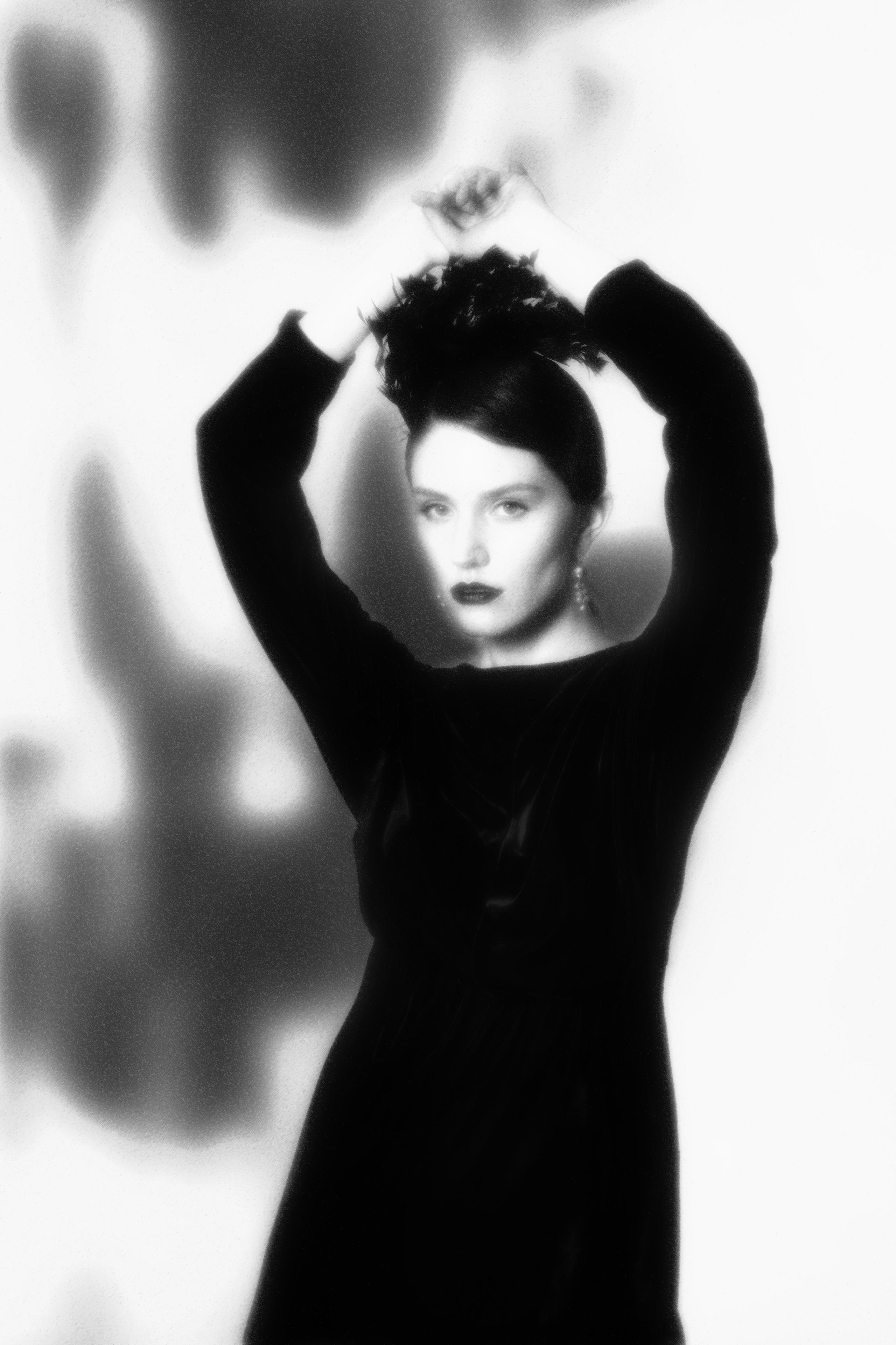 Black dahlia. Fashion Photographer Oxana Chernomorets