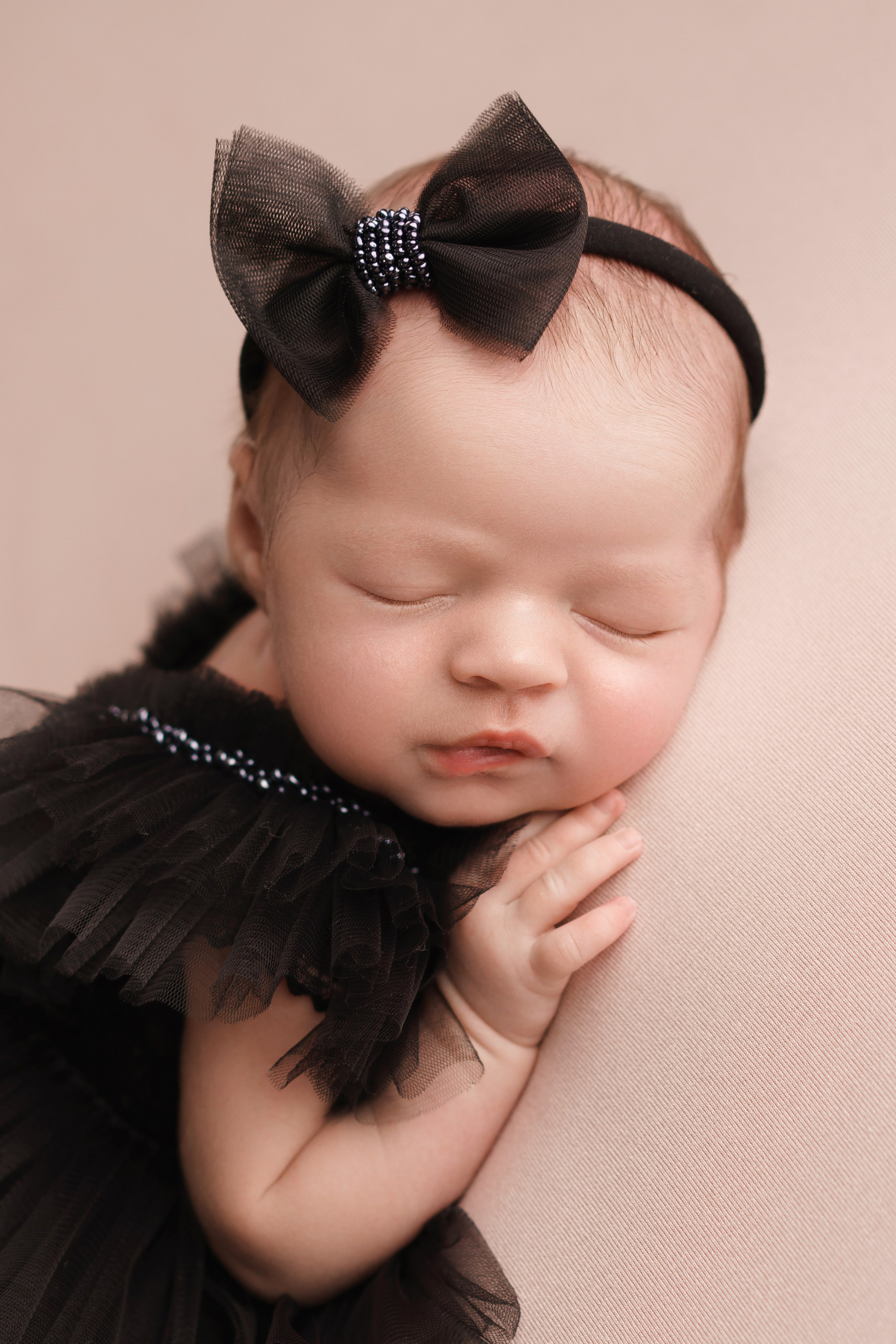 Фотосессия новорожденных | Галерея трогательных кадров малышей в стиле newborn. Фотосессия новорожденных в Москве и Московской области | Профессиональный фотограф newborn — Татьяна Иванова