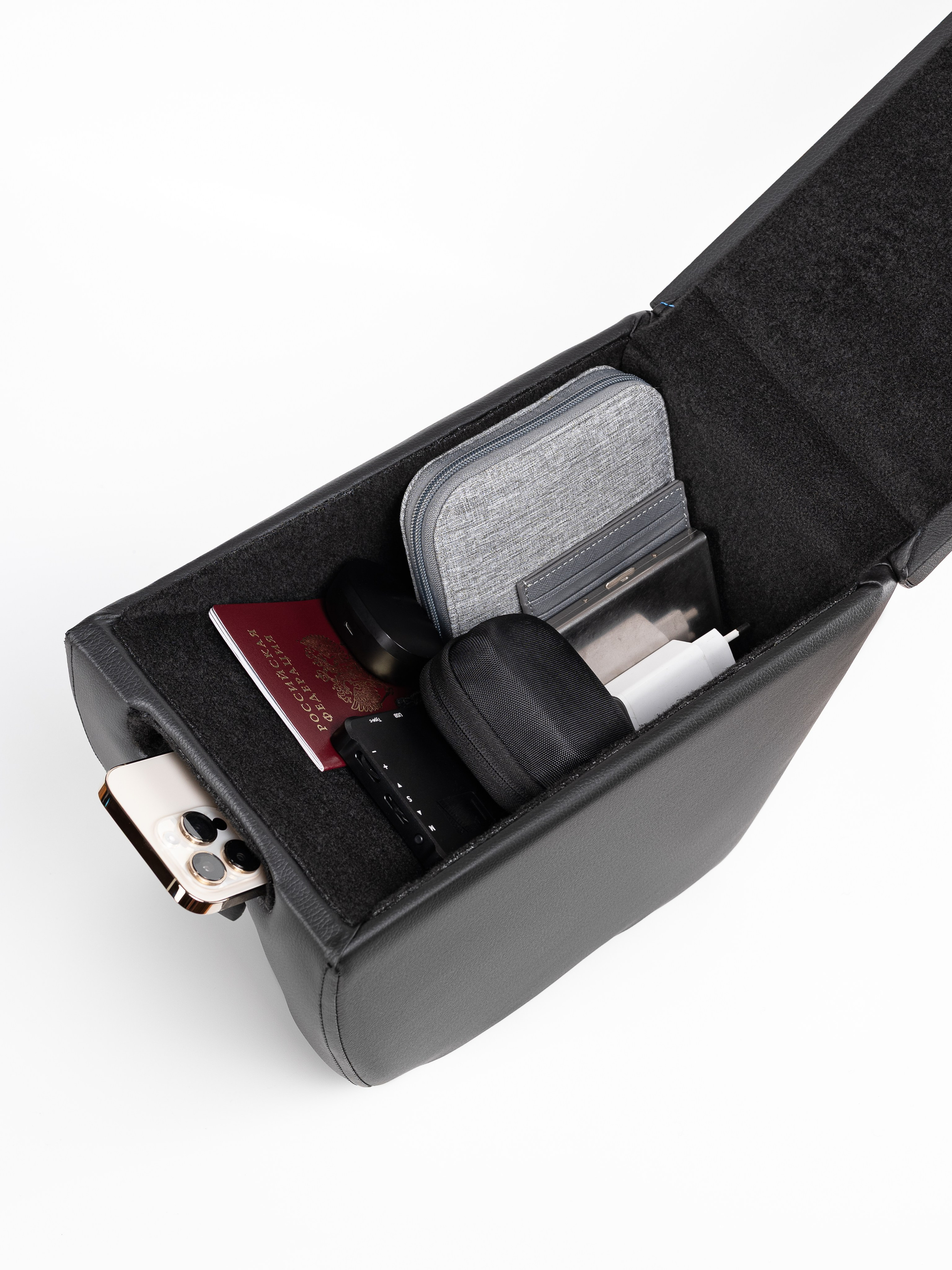 Автоподлокотники предметка стёганые серия 3. Предметный фотограф, фото для маркетплейсов Пятигорск, КМВ