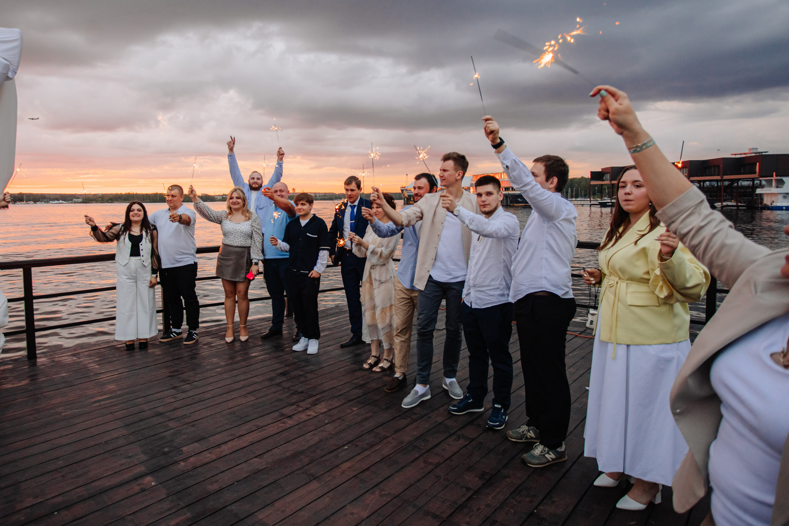 НА БЕРЕГУ НЕБА