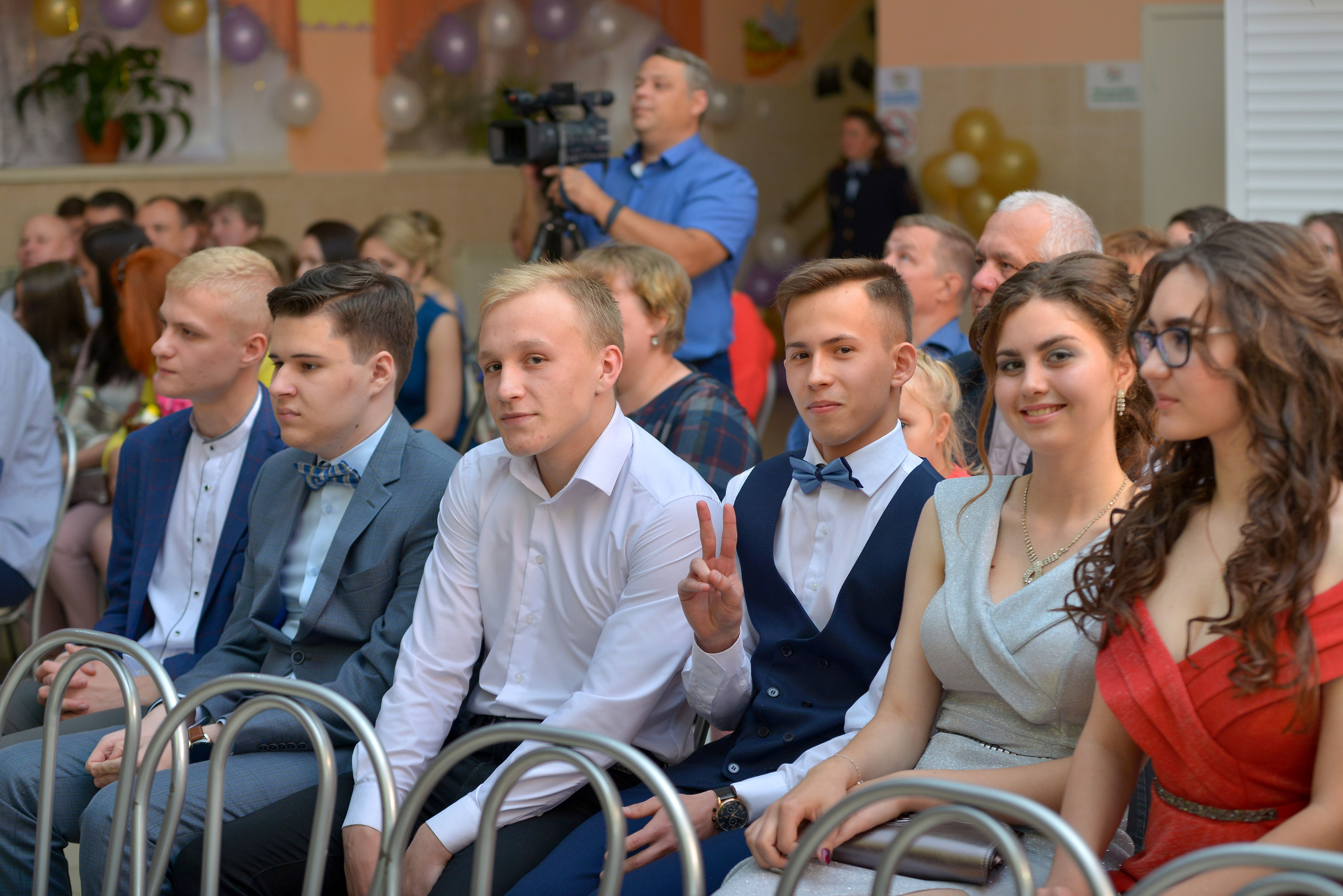 Звонок и выпускной. Фотограф, видеооператор Нина Коршунова