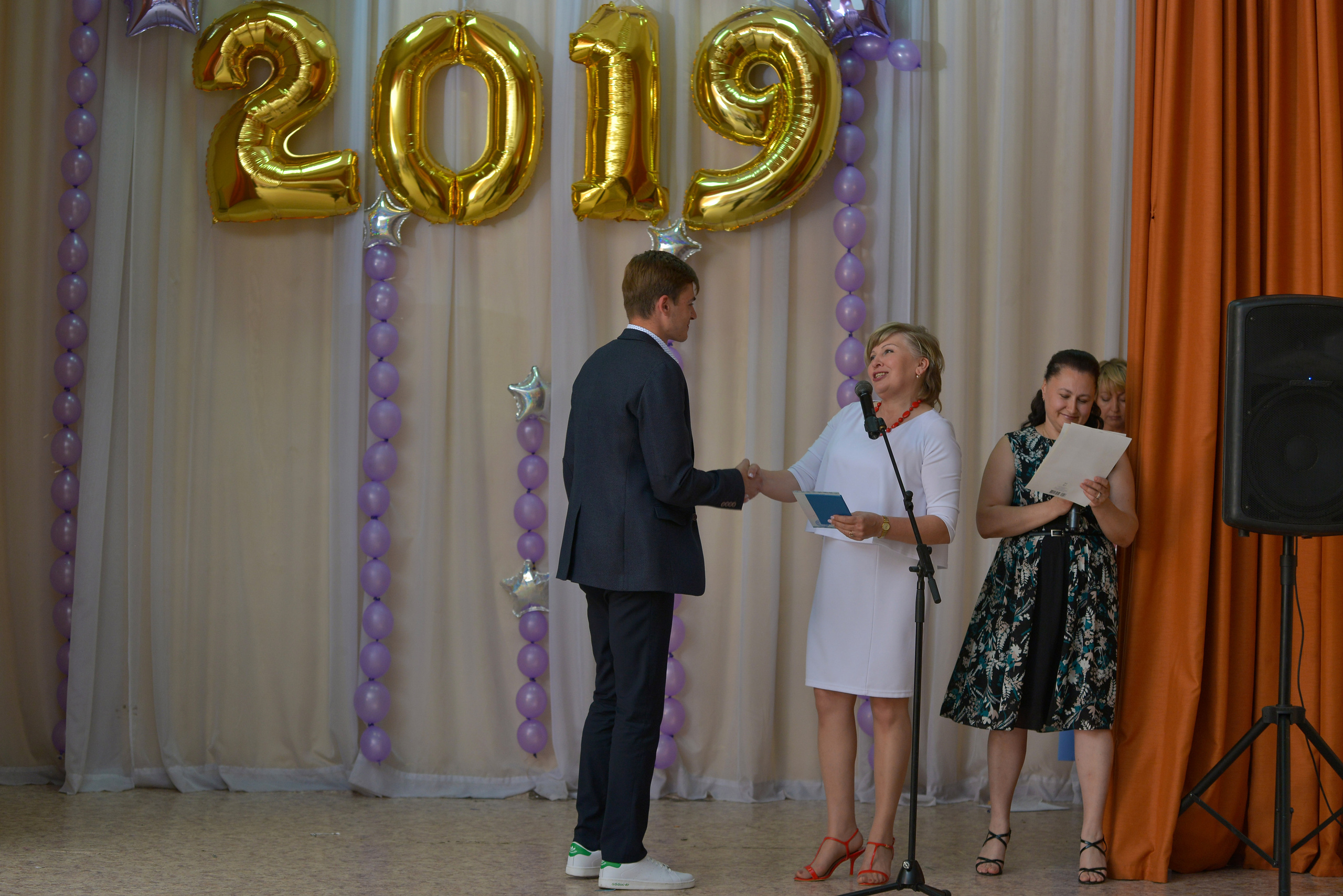 Звонок и выпускной. Фотограф, видеооператор Нина Коршунова