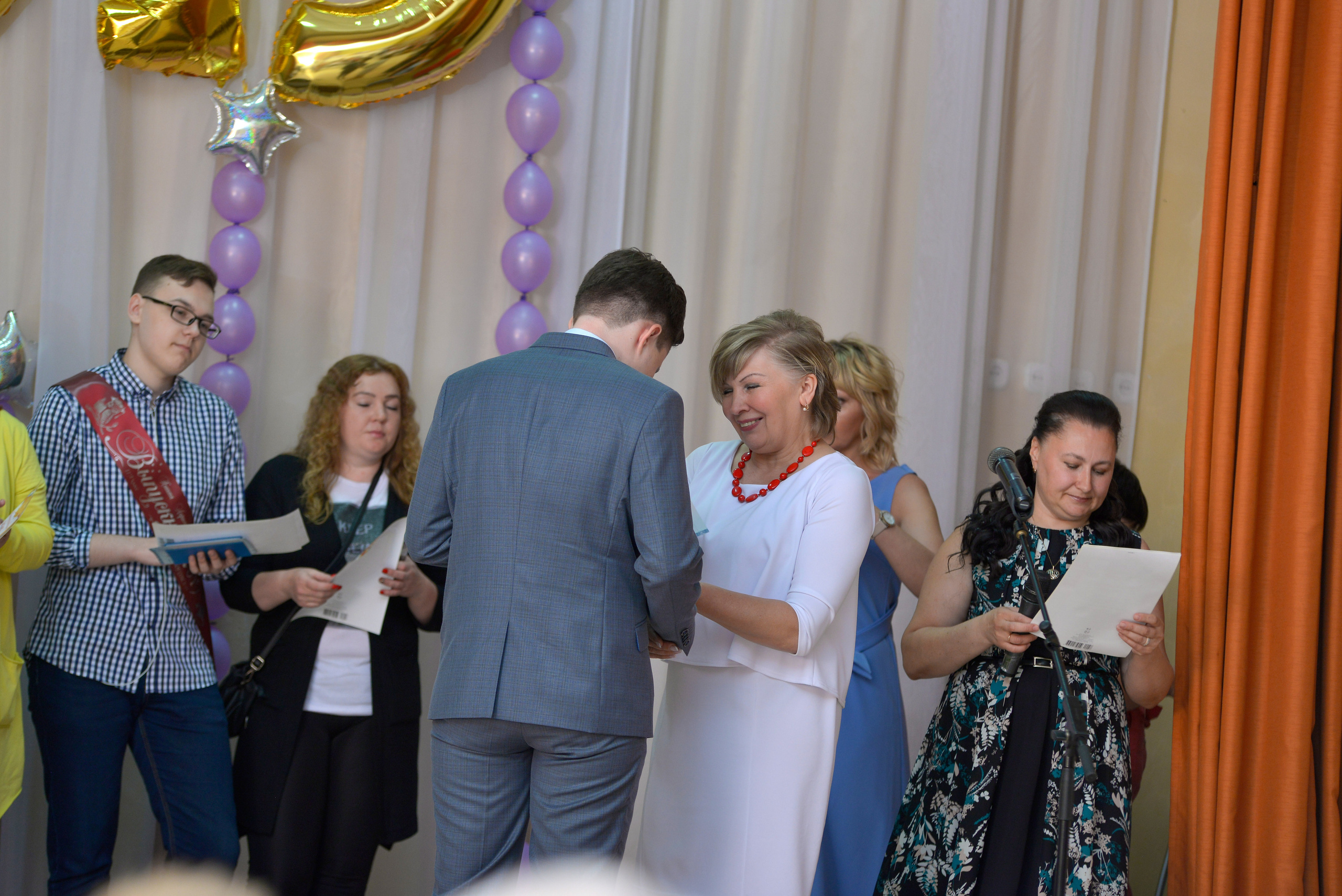 Звонок и выпускной. Фотограф, видеооператор Нина Коршунова