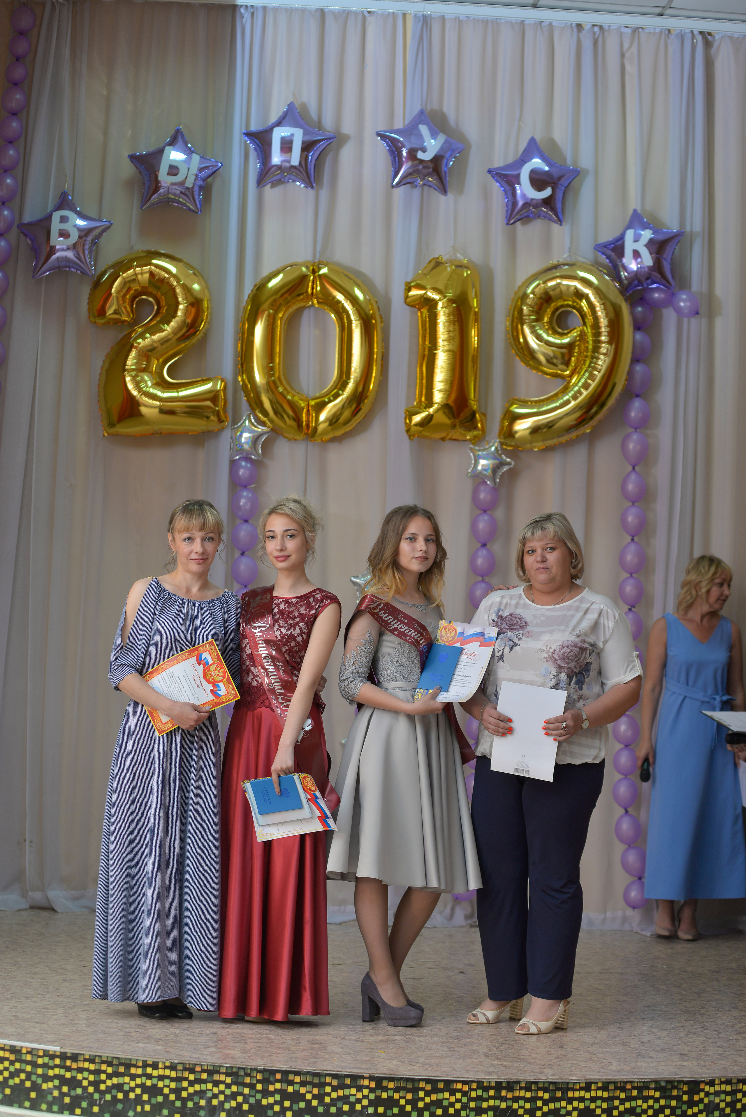 Звонок и выпускной. Фотограф, видеооператор Нина Коршунова