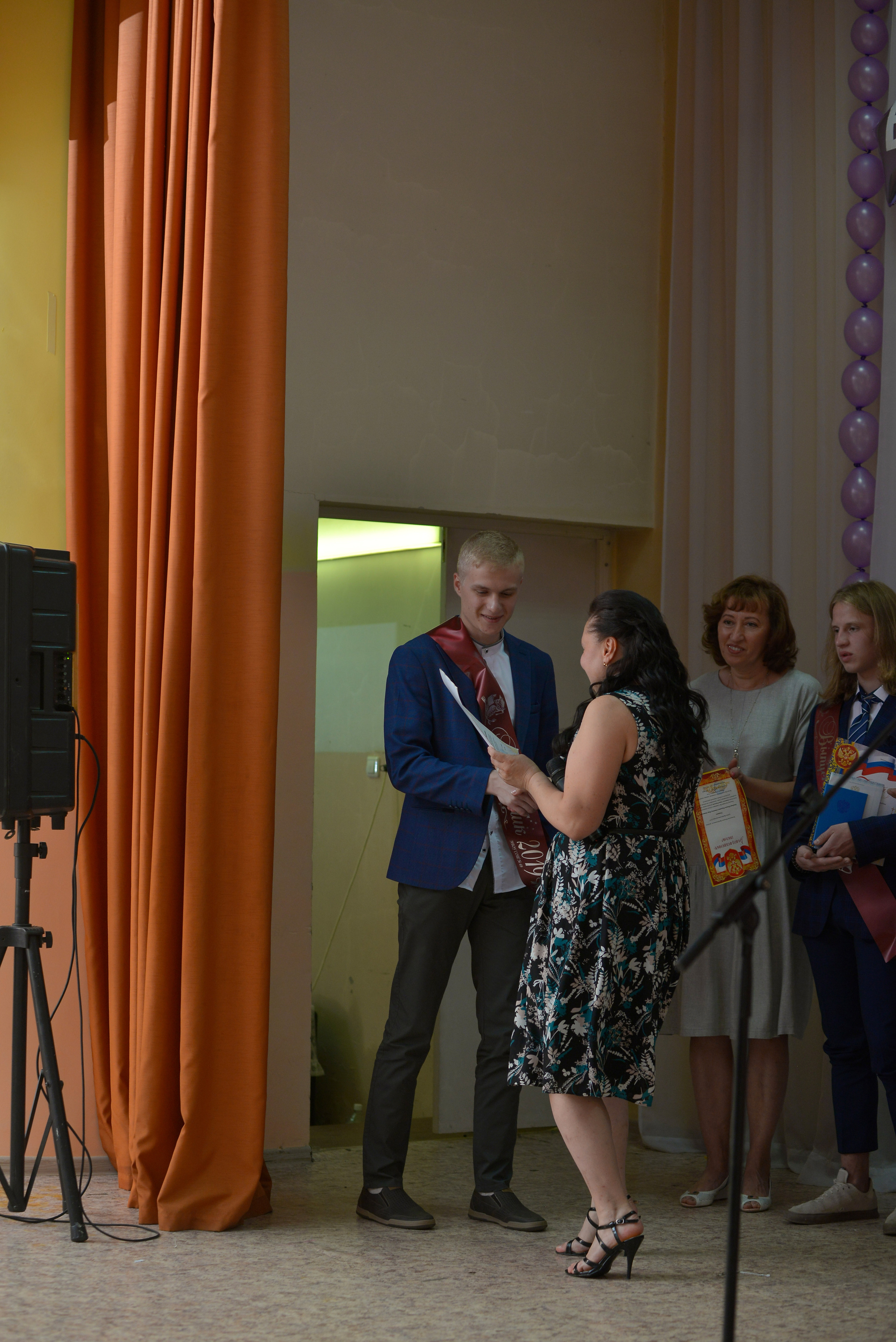 Звонок и выпускной. Фотограф, видеооператор Нина Коршунова