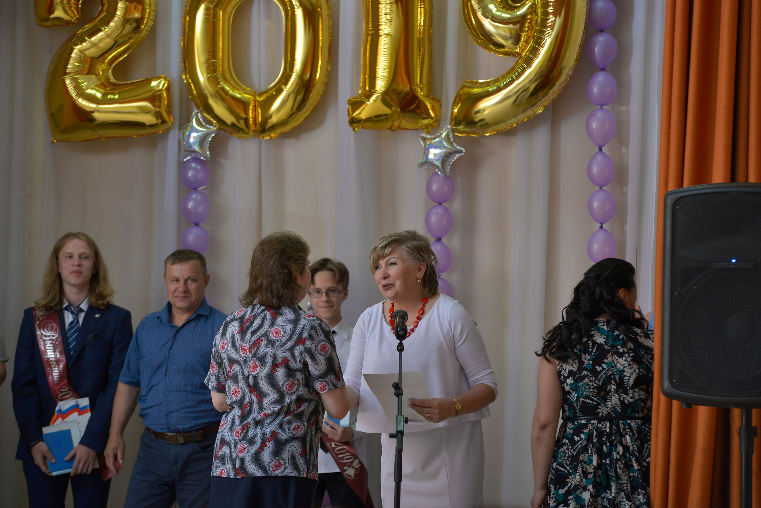 Звонок и выпускной. Фотограф, видеооператор Нина Коршунова