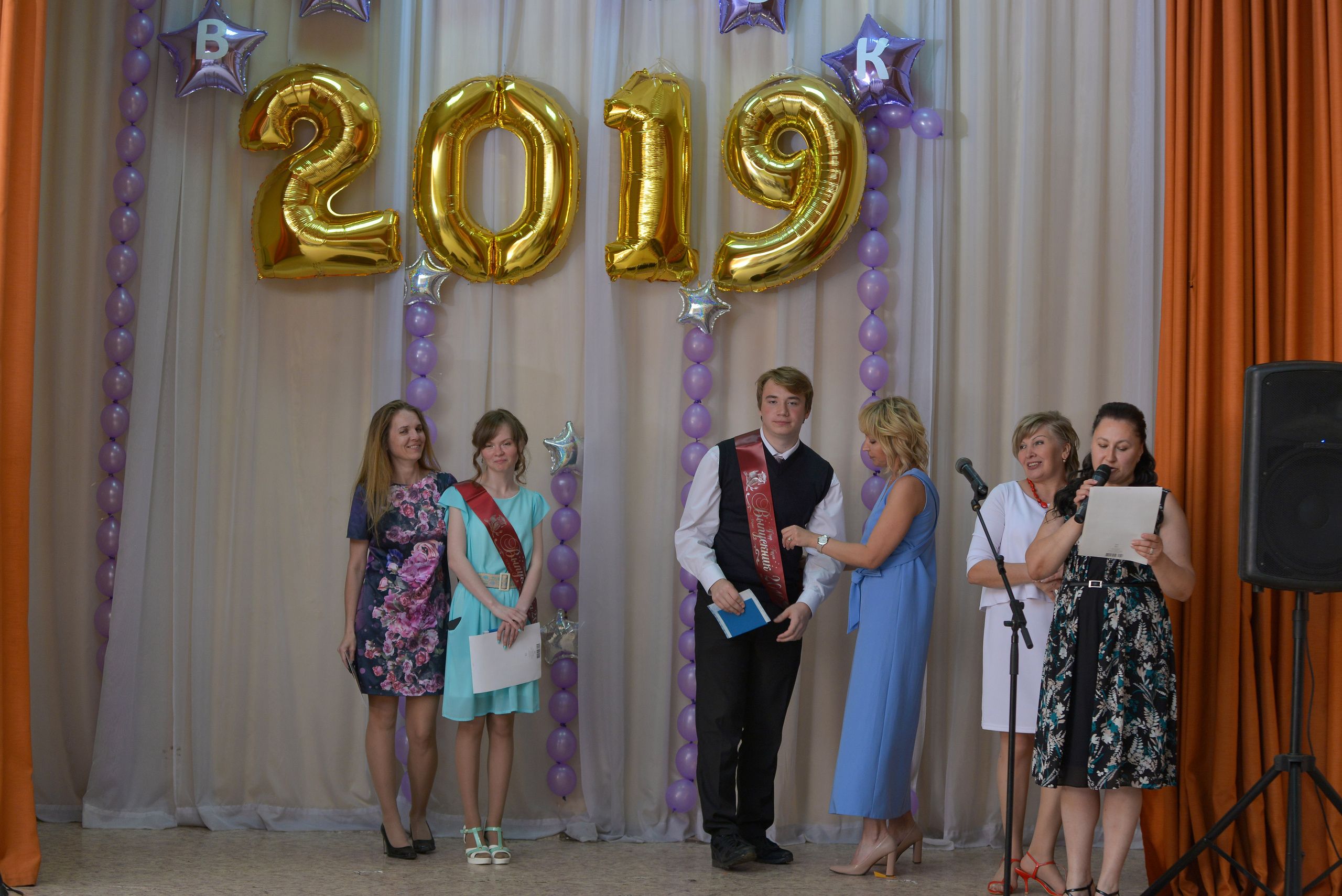 Звонок и выпускной. Фотограф, видеооператор Нина Коршунова