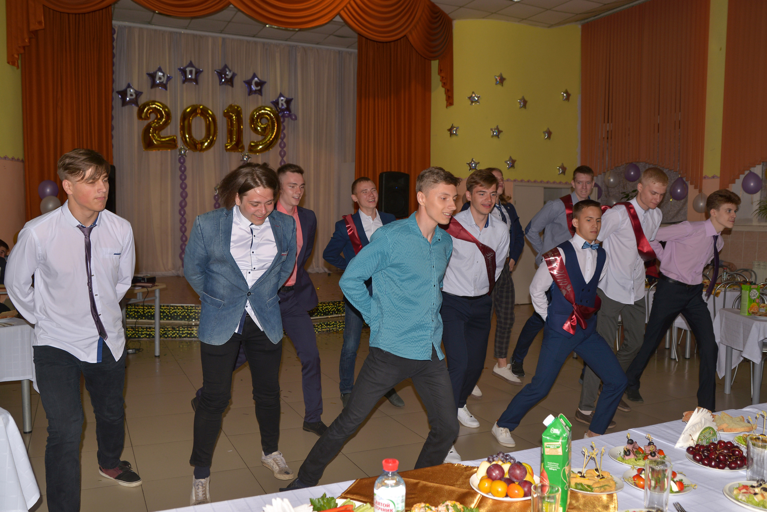 Звонок и выпускной. Фотограф, видеооператор Нина Коршунова