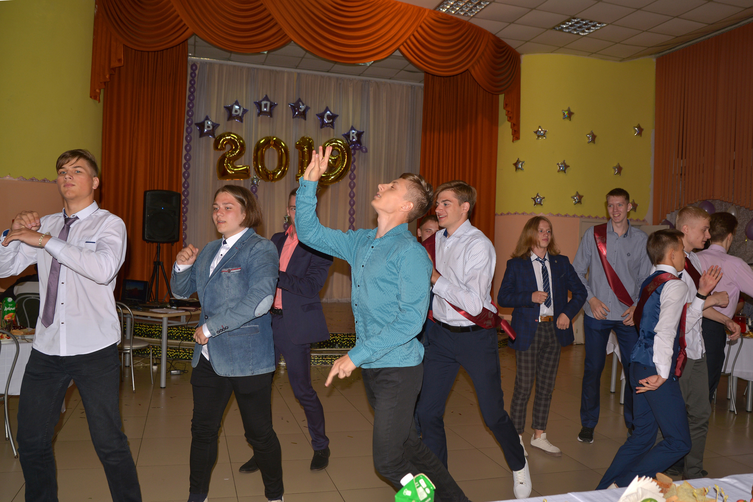 Звонок и выпускной. Фотограф, видеооператор Нина Коршунова