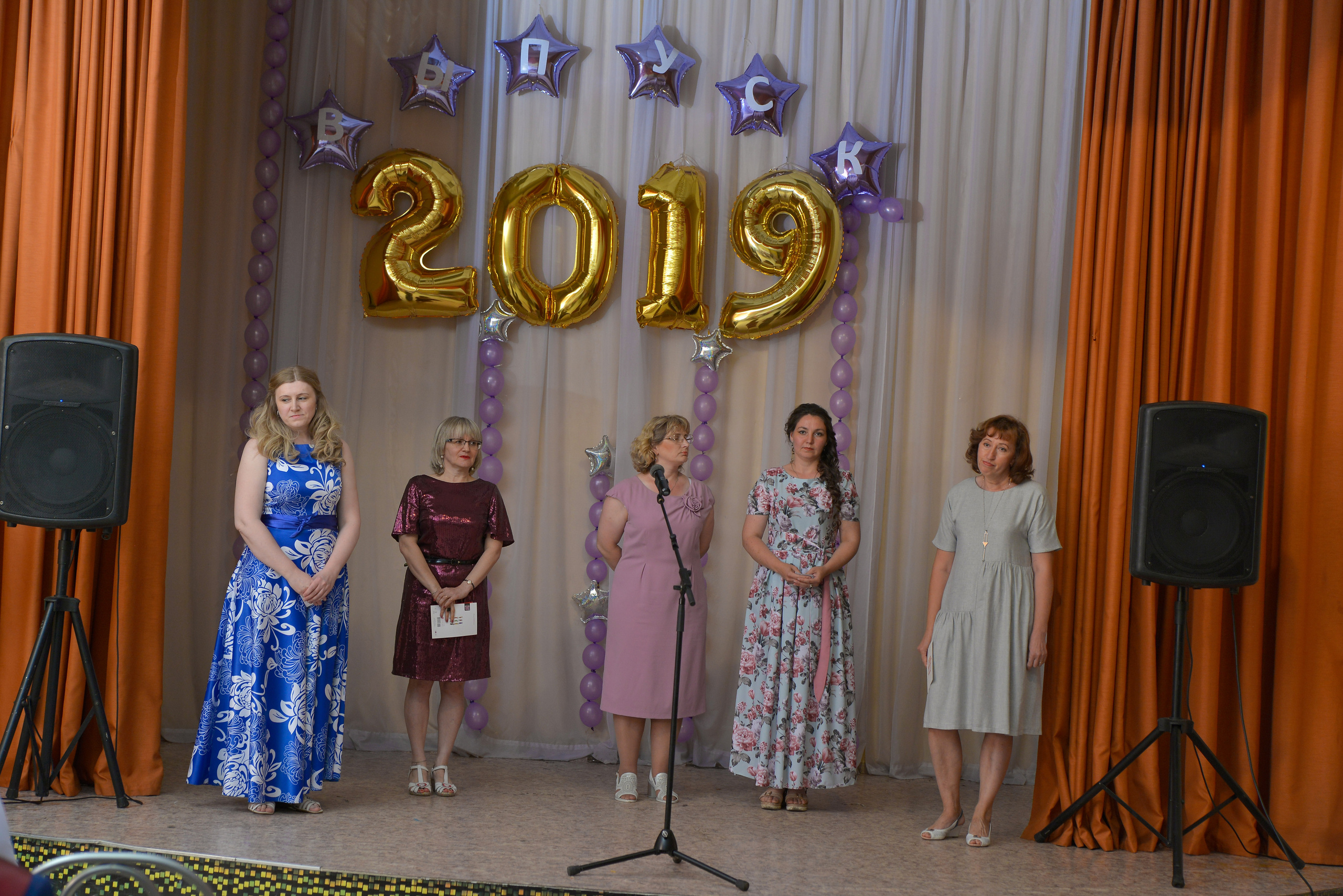 Звонок и выпускной. Фотограф, видеооператор Нина Коршунова