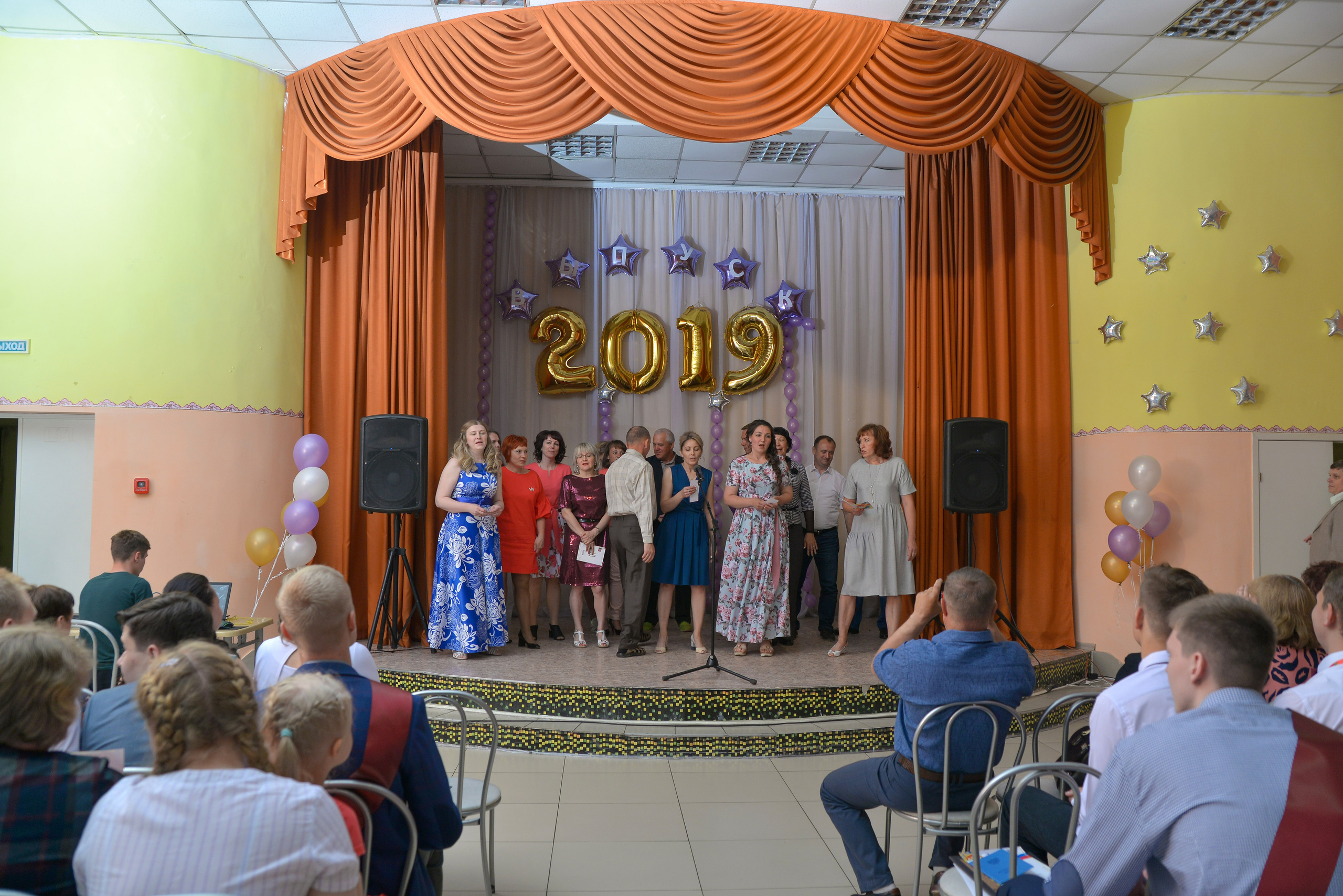 Звонок и выпускной. Фотограф, видеооператор Нина Коршунова