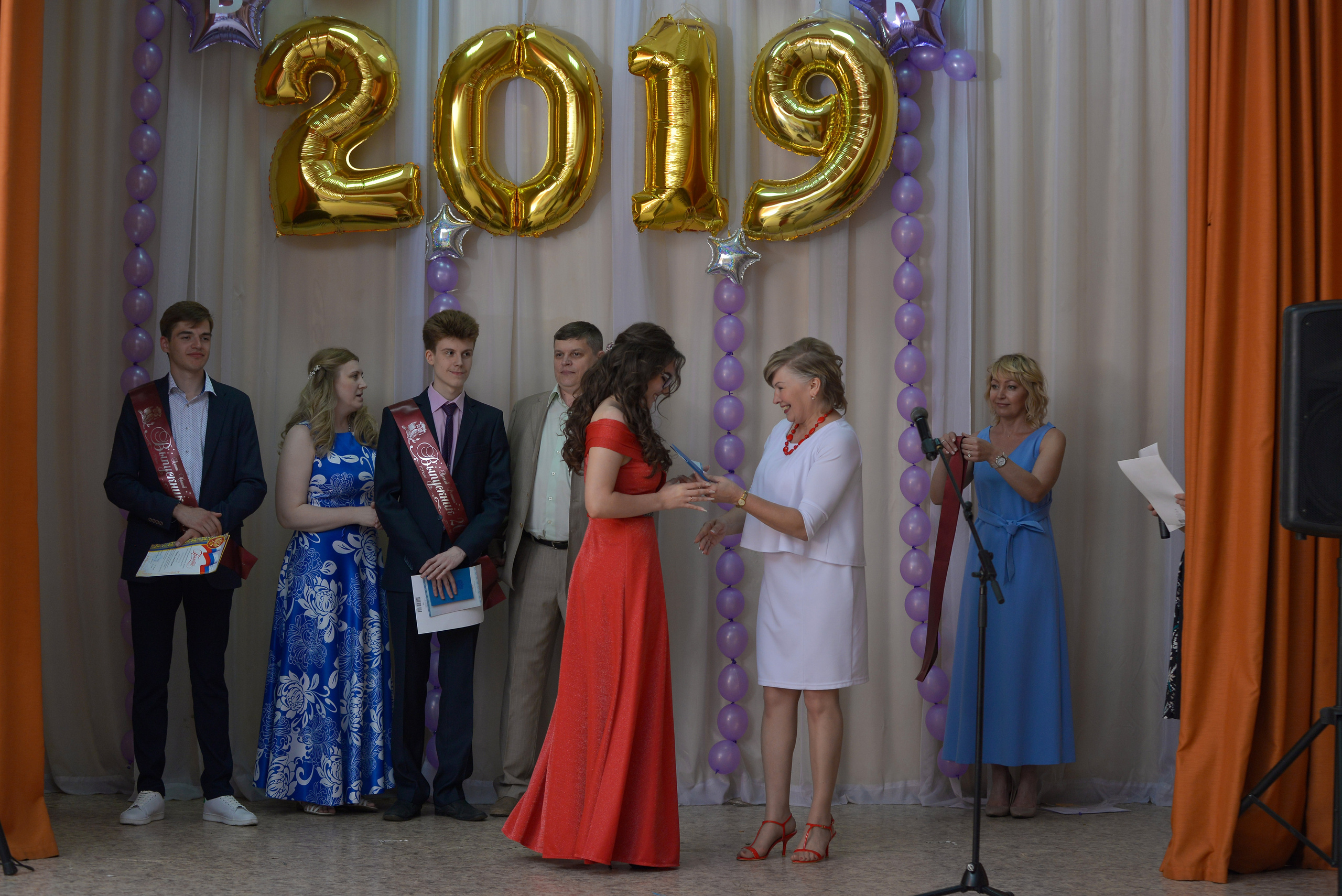 Звонок и выпускной. Фотограф, видеооператор Нина Коршунова