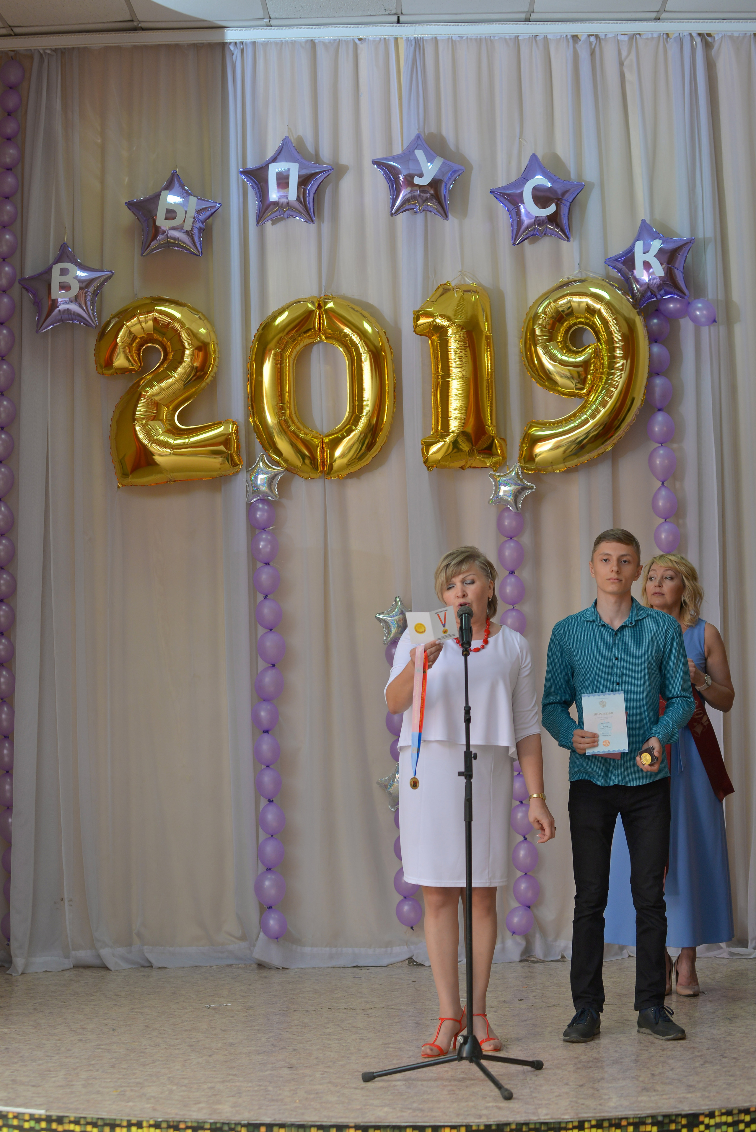 Звонок и выпускной. Фотограф, видеооператор Нина Коршунова