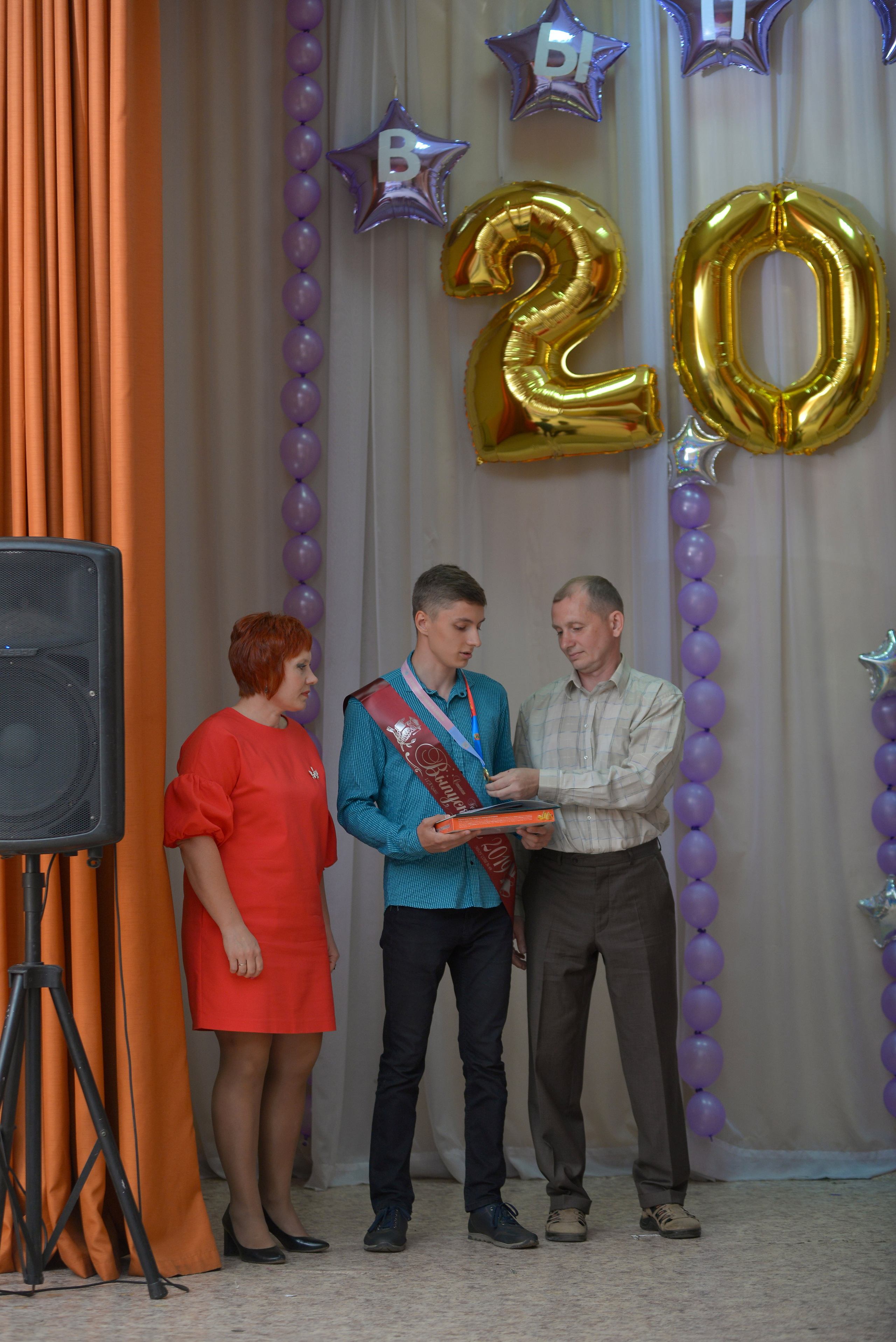 Звонок и выпускной. Фотограф, видеооператор Нина Коршунова