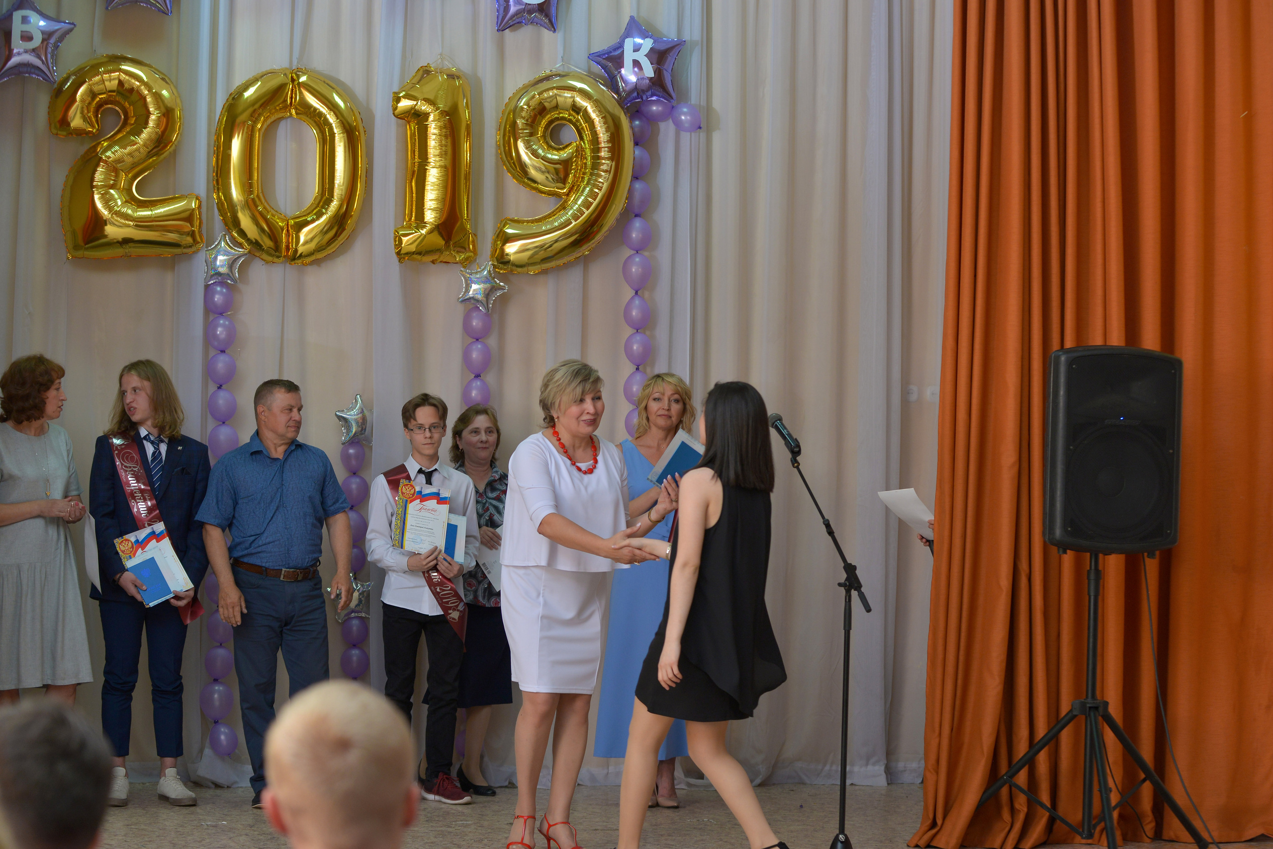 Звонок и выпускной. Фотограф, видеооператор Нина Коршунова