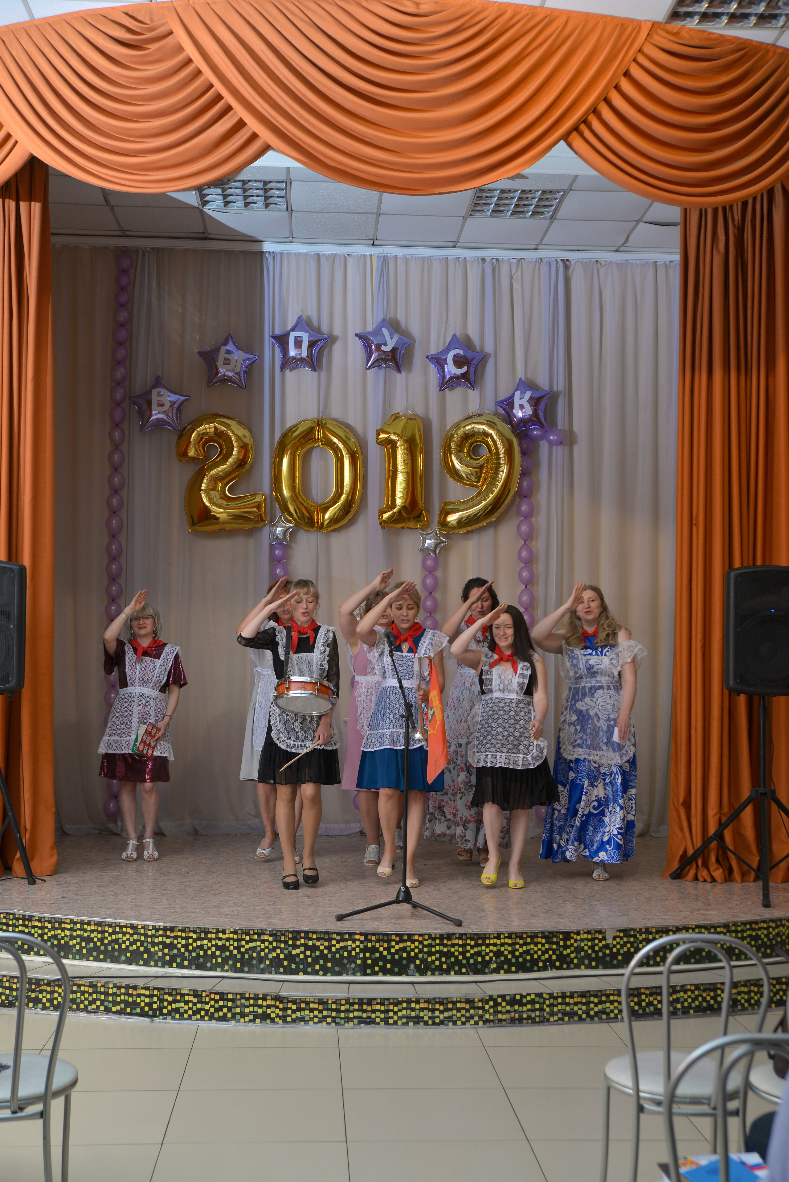 Звонок и выпускной. Фотограф, видеооператор Нина Коршунова