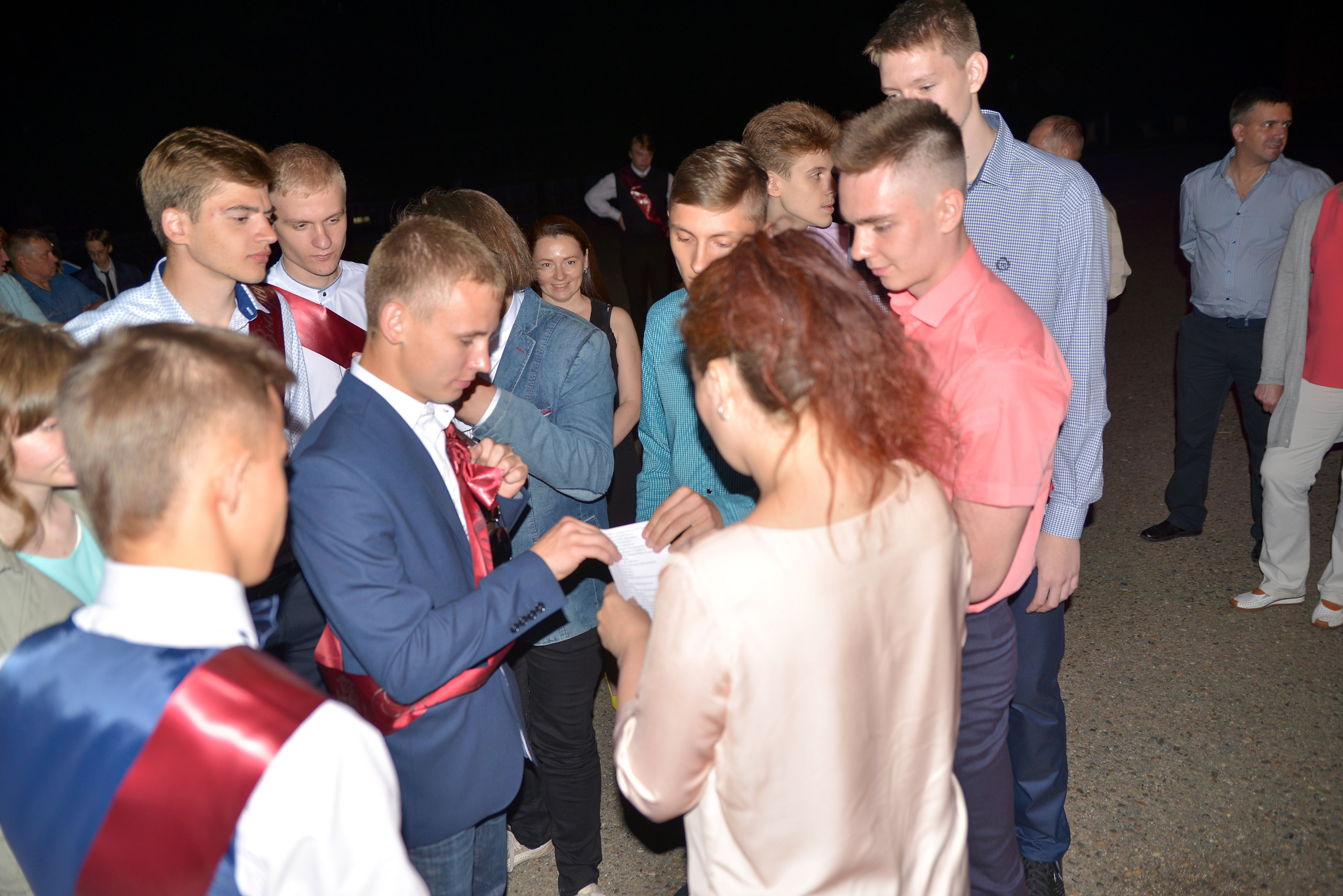 Звонок и выпускной. Фотограф, видеооператор Нина Коршунова