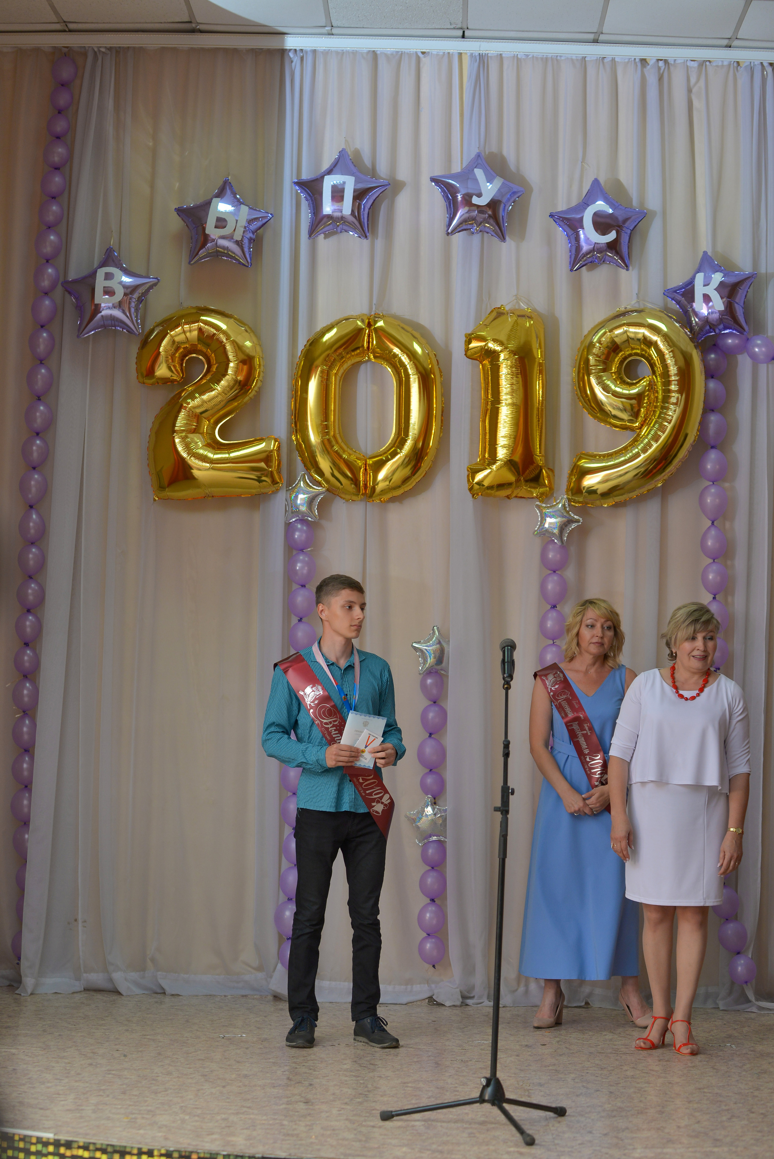 Звонок и выпускной. Фотограф, видеооператор Нина Коршунова