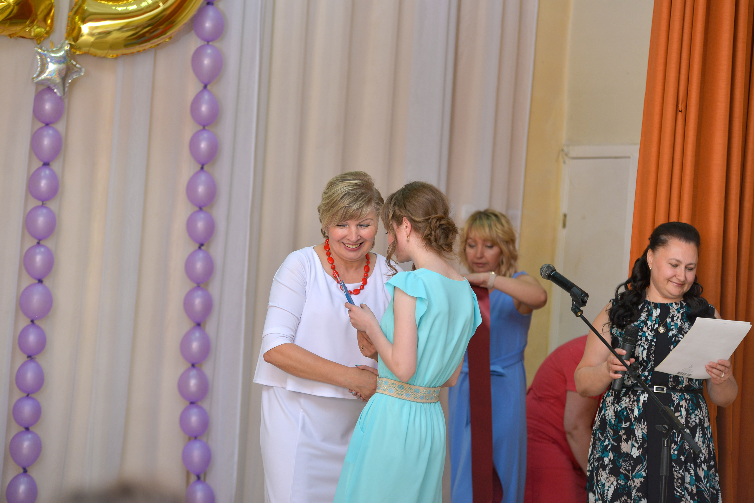 Звонок и выпускной. Фотограф, видеооператор Нина Коршунова