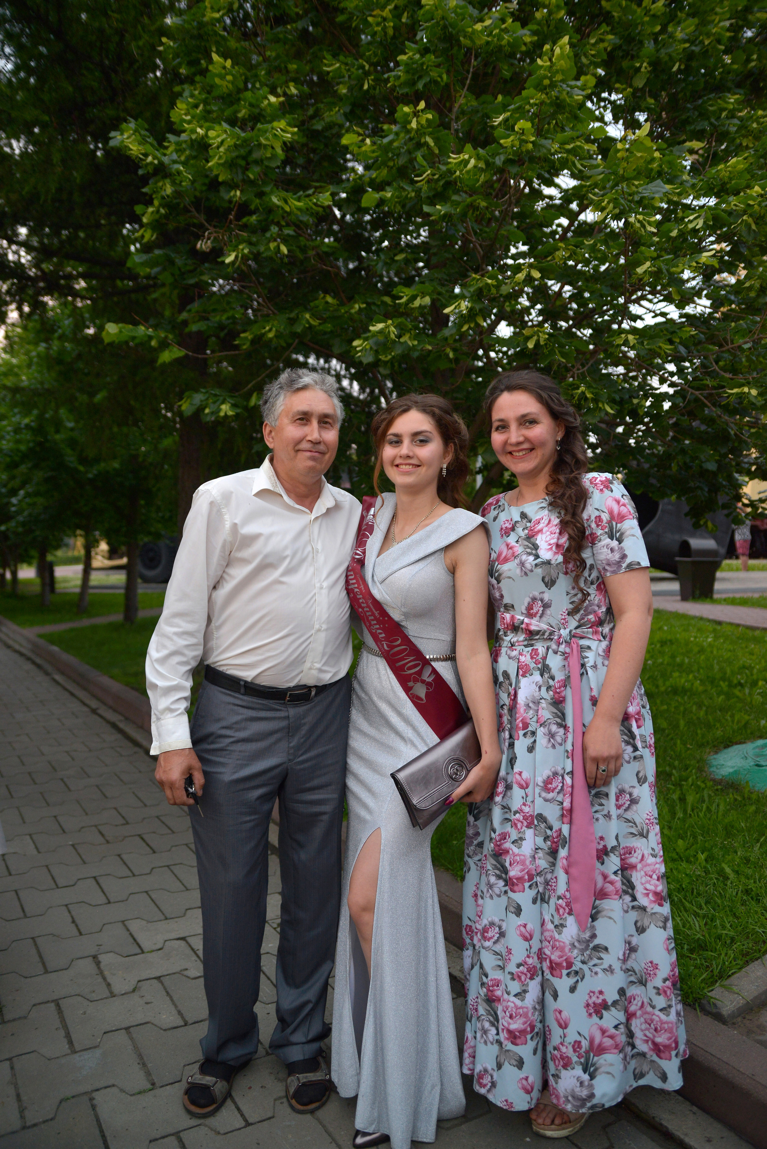 Звонок и выпускной. Фотограф, видеооператор Нина Коршунова