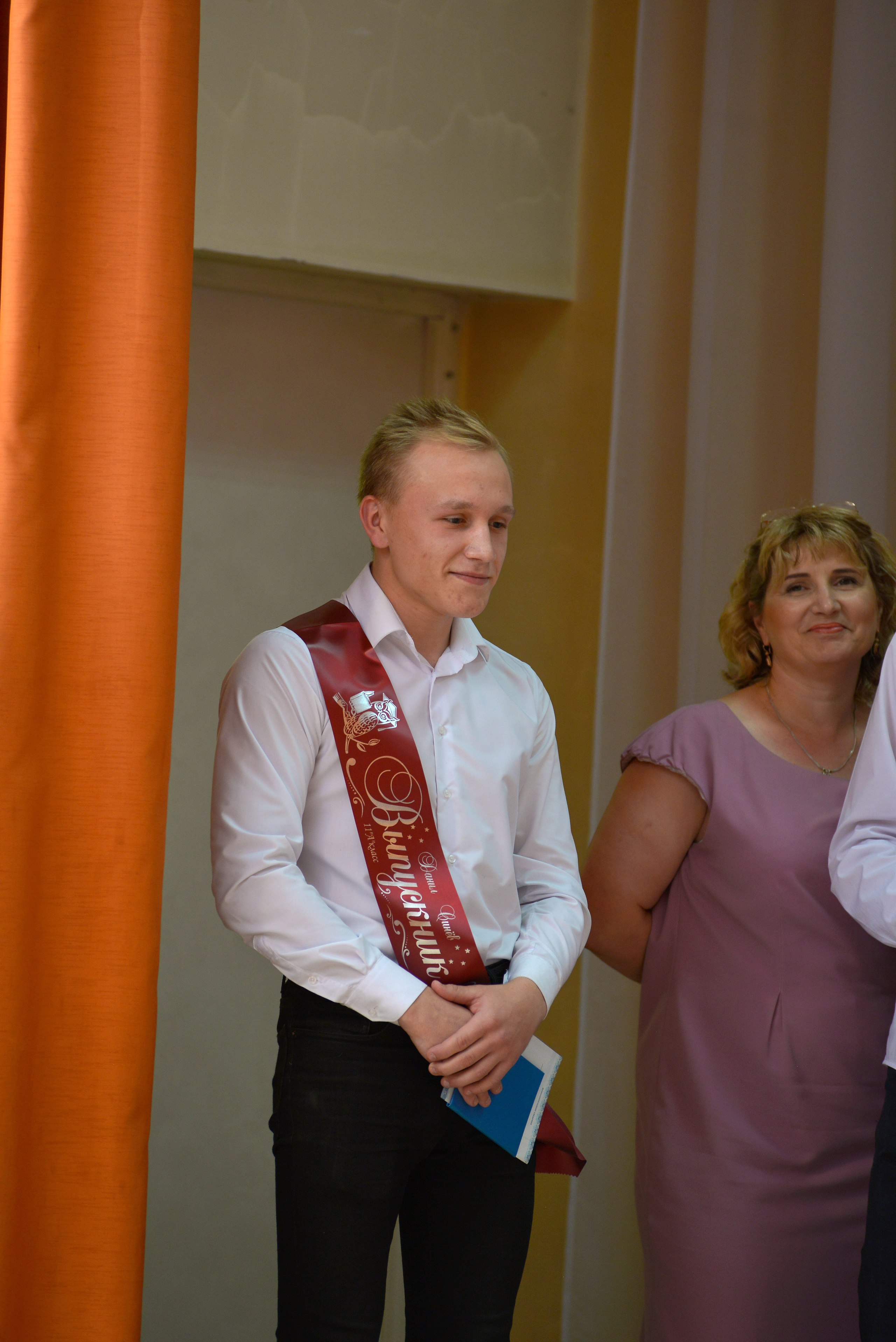 Звонок и выпускной. Фотограф, видеооператор Нина Коршунова