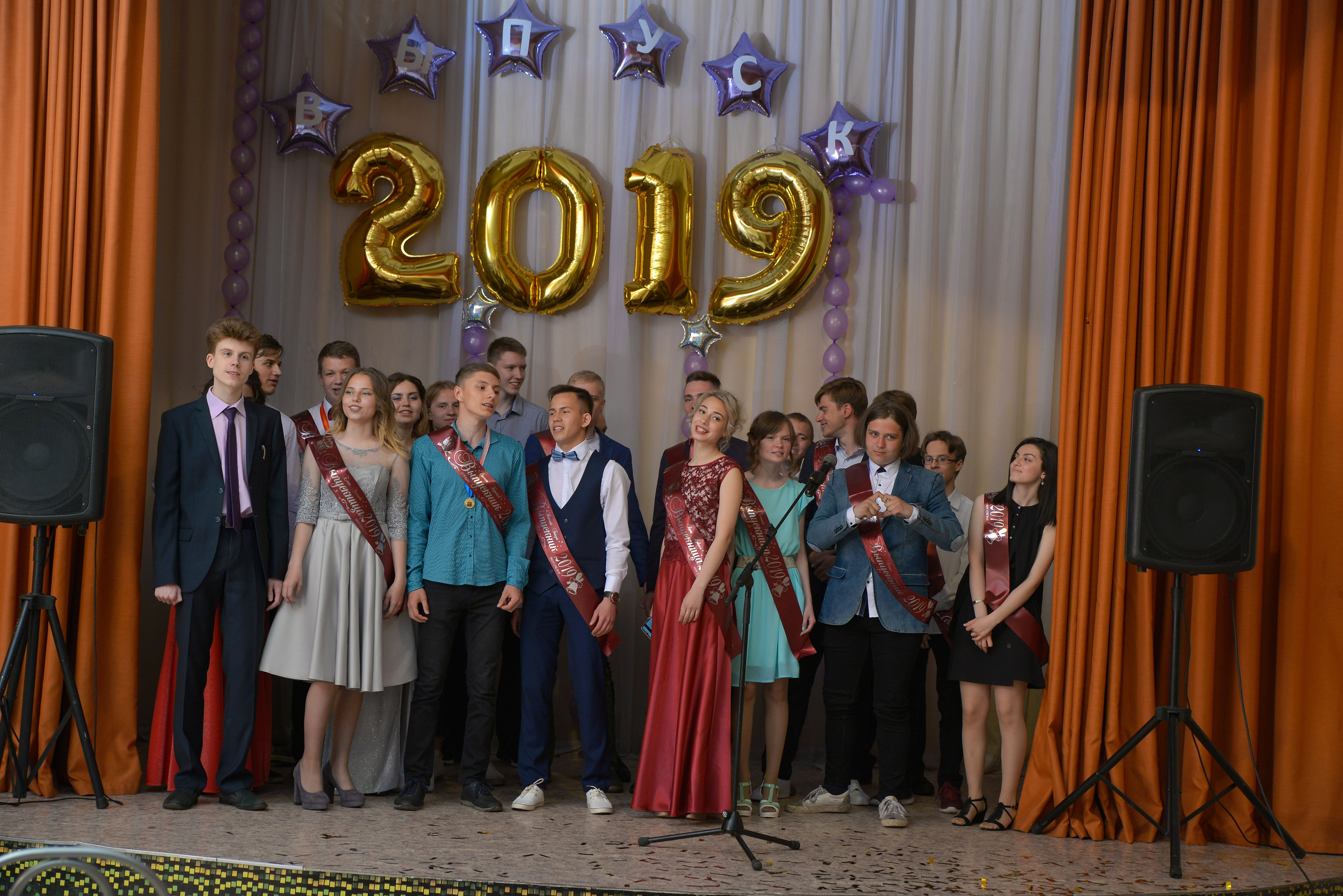 Звонок и выпускной. Фотограф, видеооператор Нина Коршунова