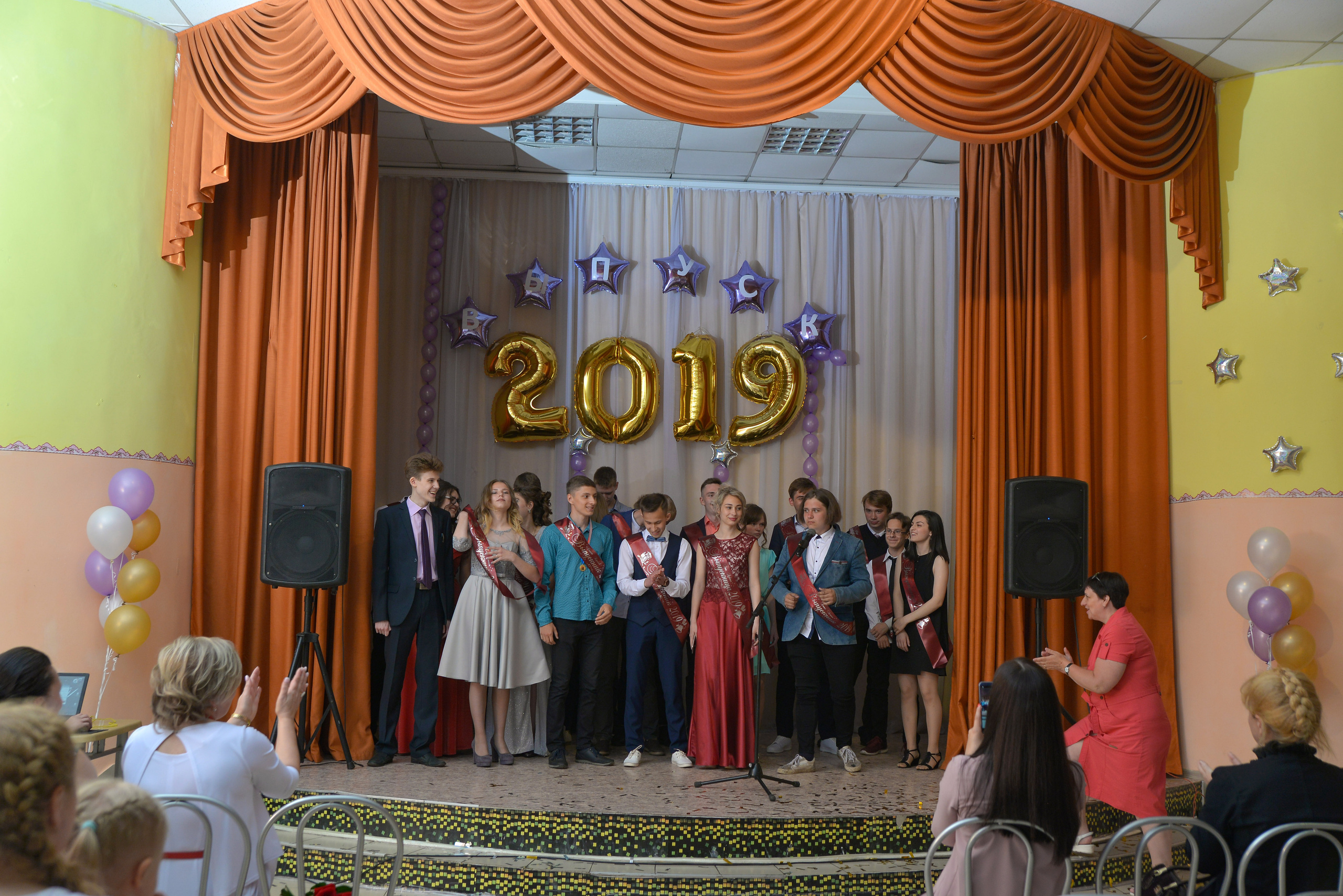 Звонок и выпускной. Фотограф, видеооператор Нина Коршунова
