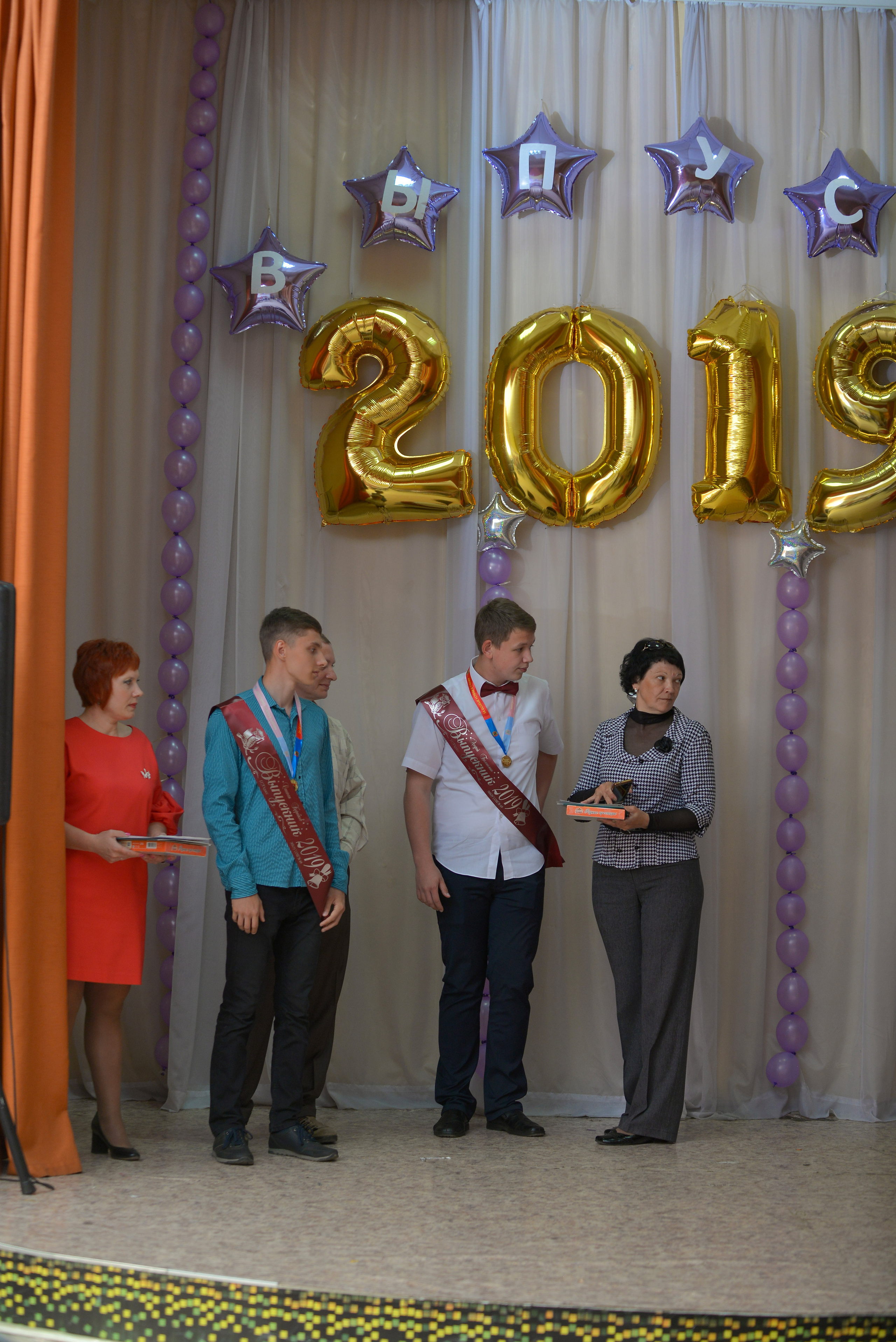 Звонок и выпускной. Фотограф, видеооператор Нина Коршунова