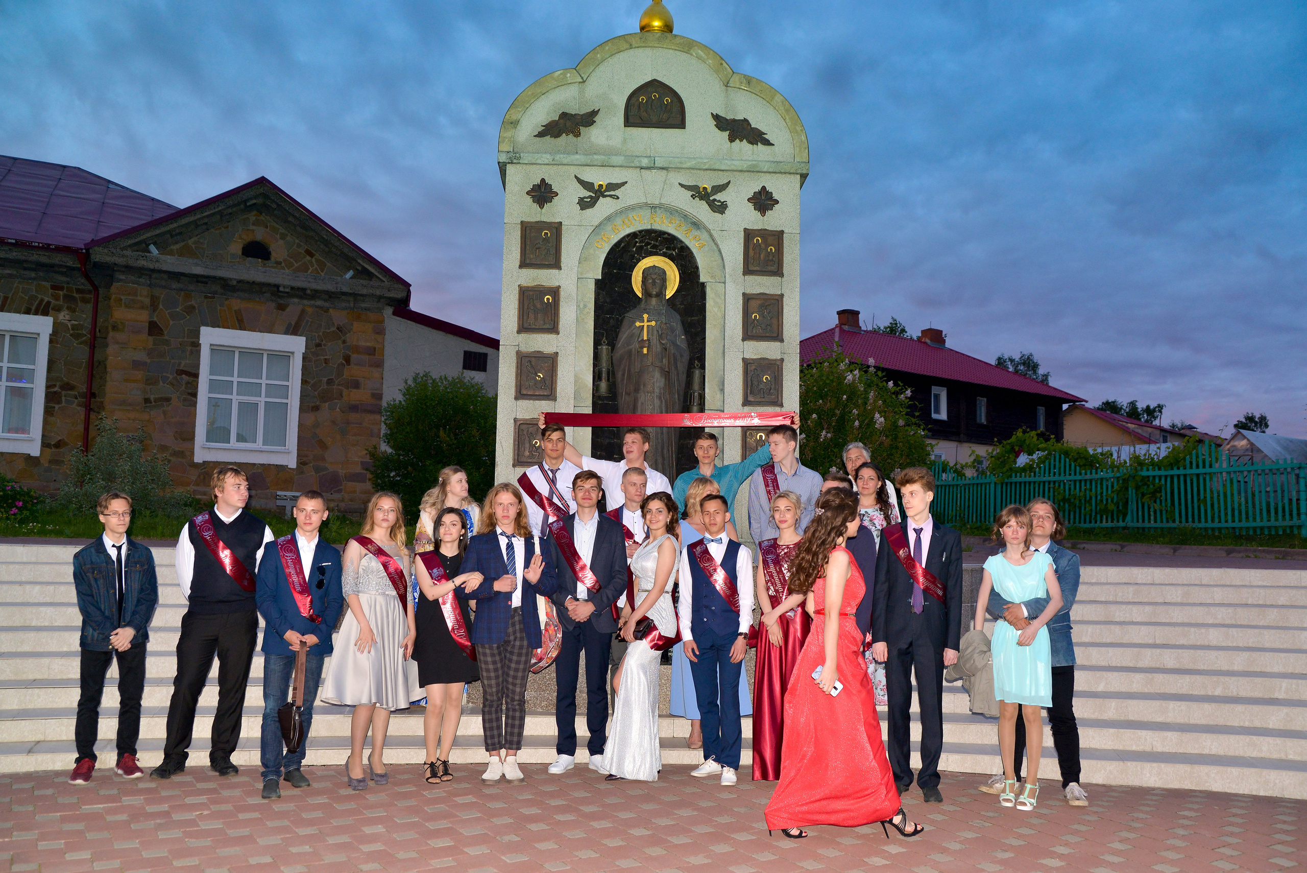 Звонок и выпускной. Фотограф, видеооператор Нина Коршунова