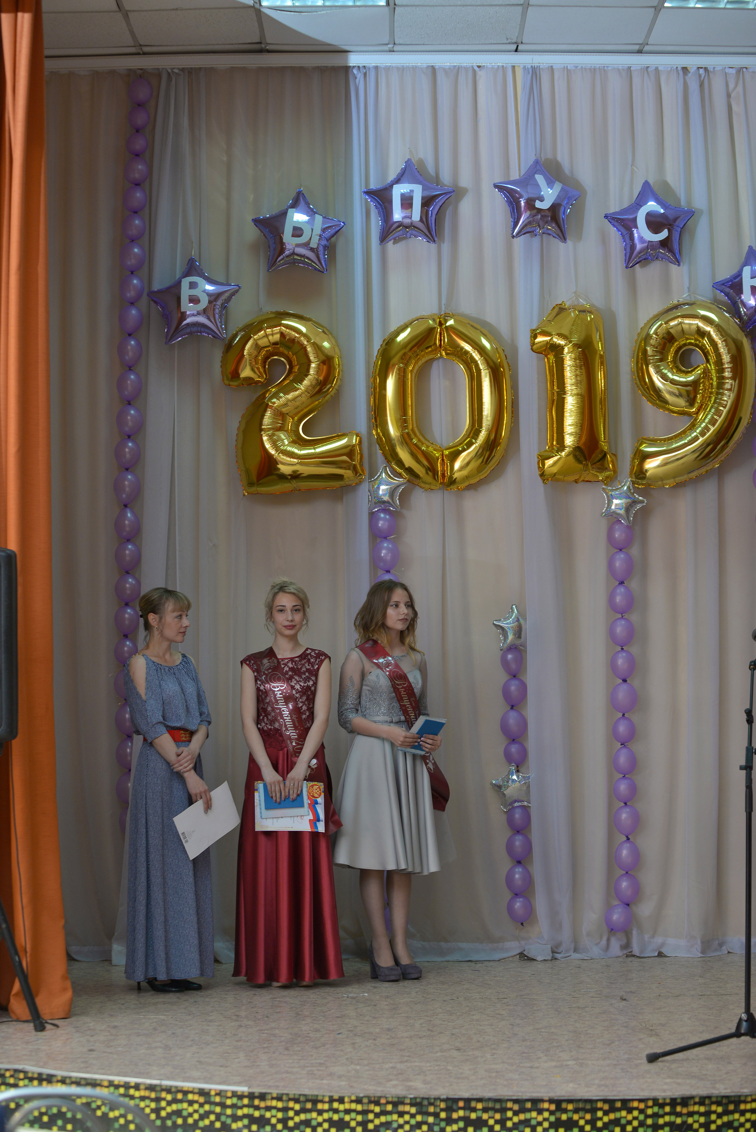 Звонок и выпускной. Фотограф, видеооператор Нина Коршунова