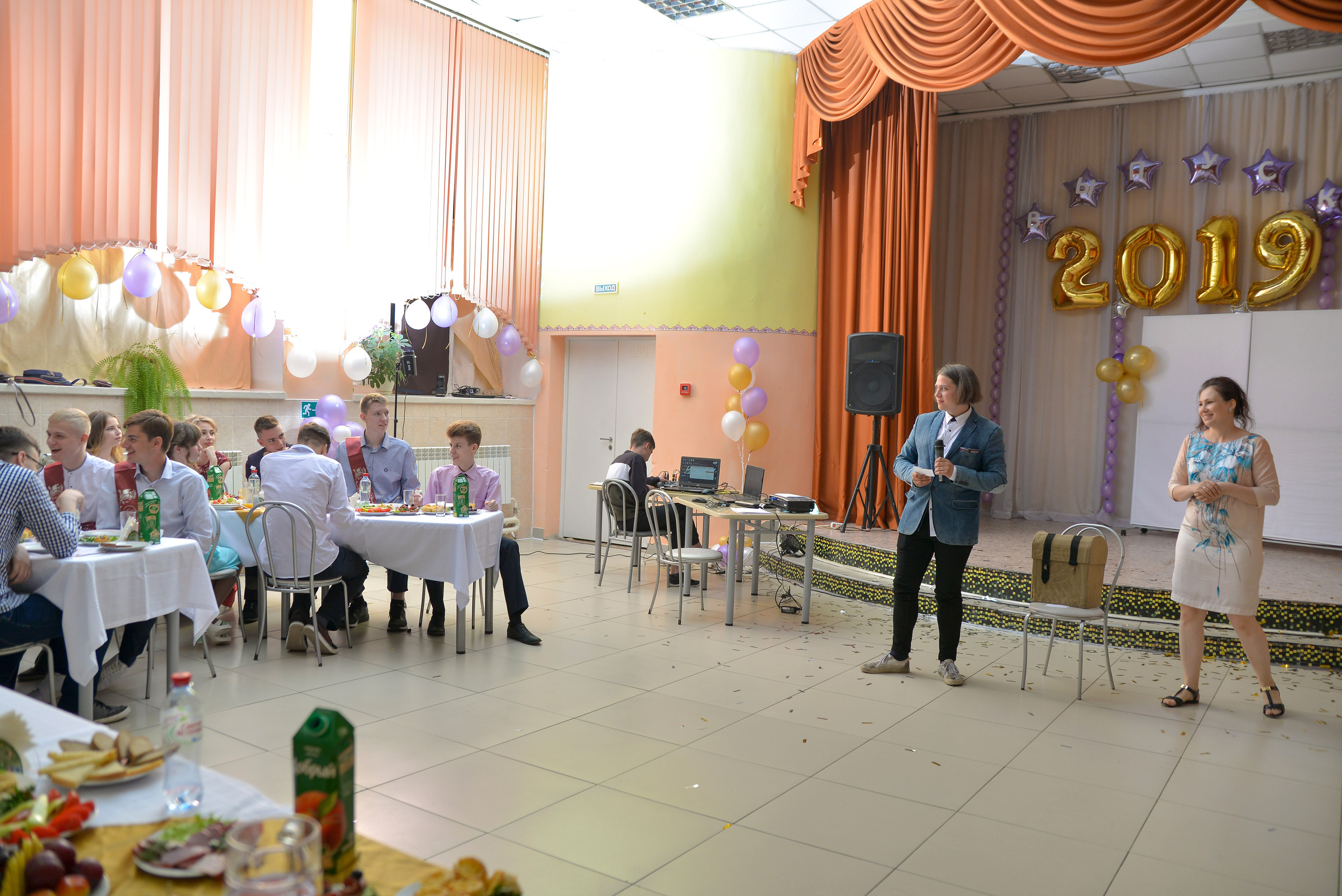 Звонок и выпускной. Фотограф, видеооператор Нина Коршунова