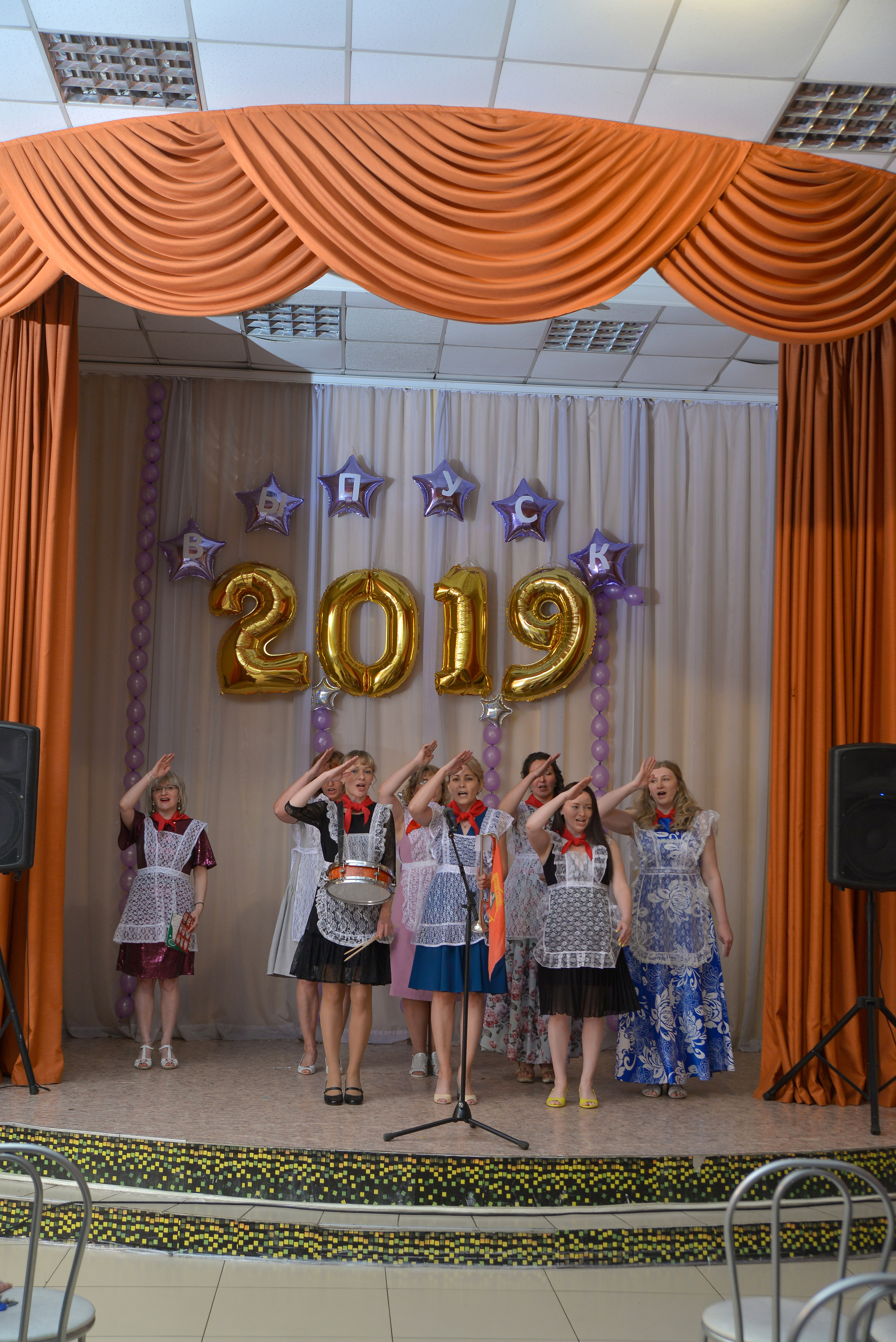 Звонок и выпускной. Фотограф, видеооператор Нина Коршунова