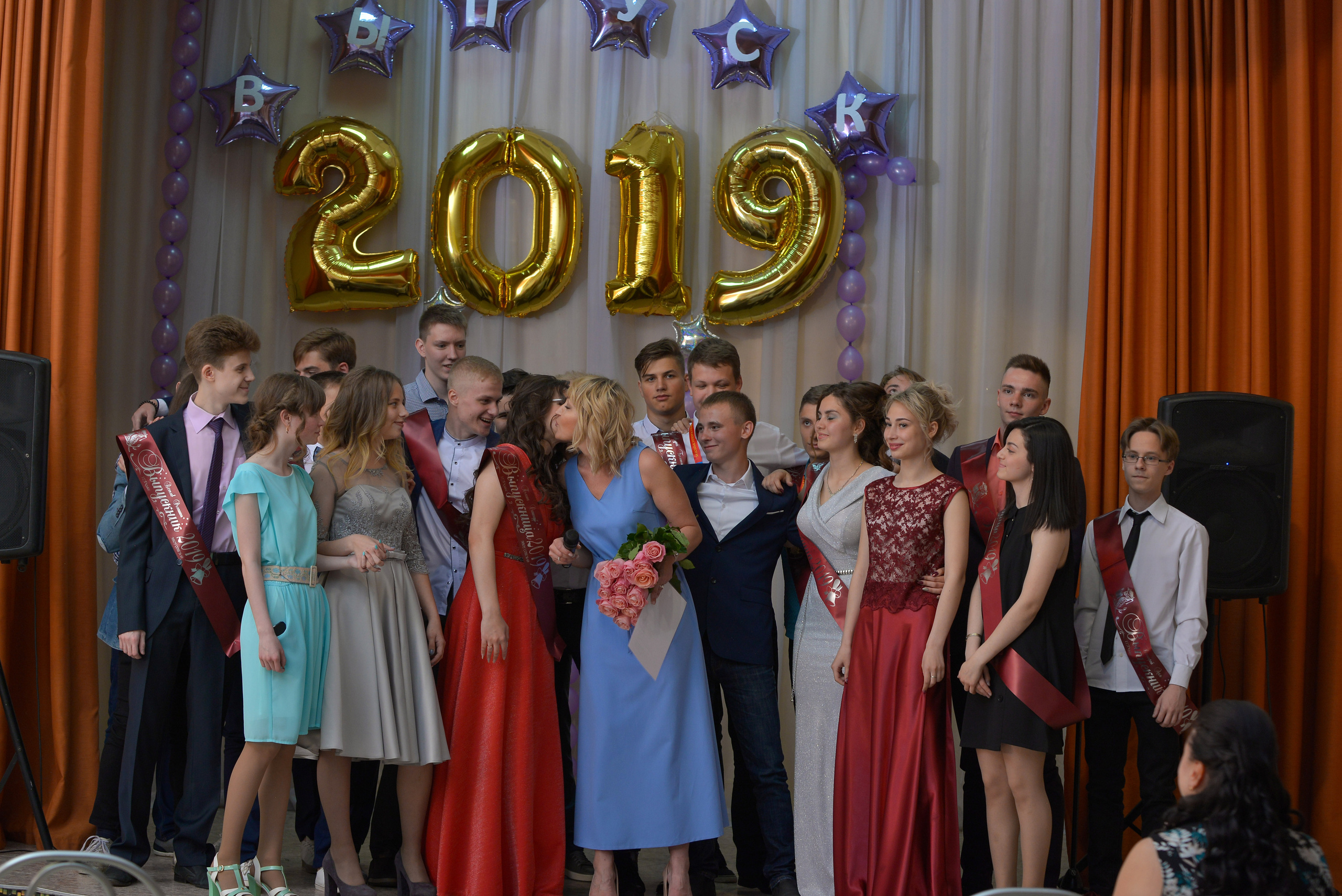 Звонок и выпускной. Фотограф, видеооператор Нина Коршунова