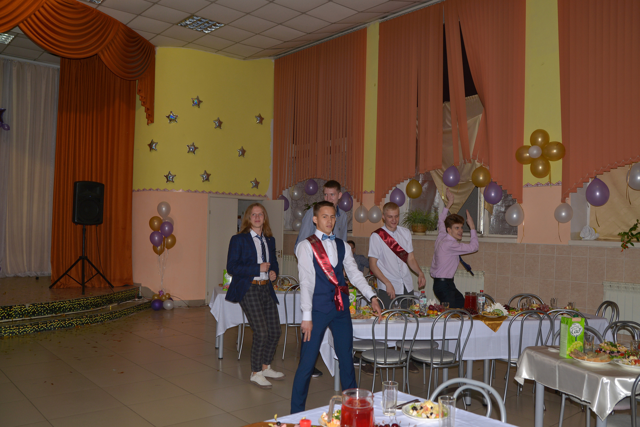 Звонок и выпускной. Фотограф, видеооператор Нина Коршунова