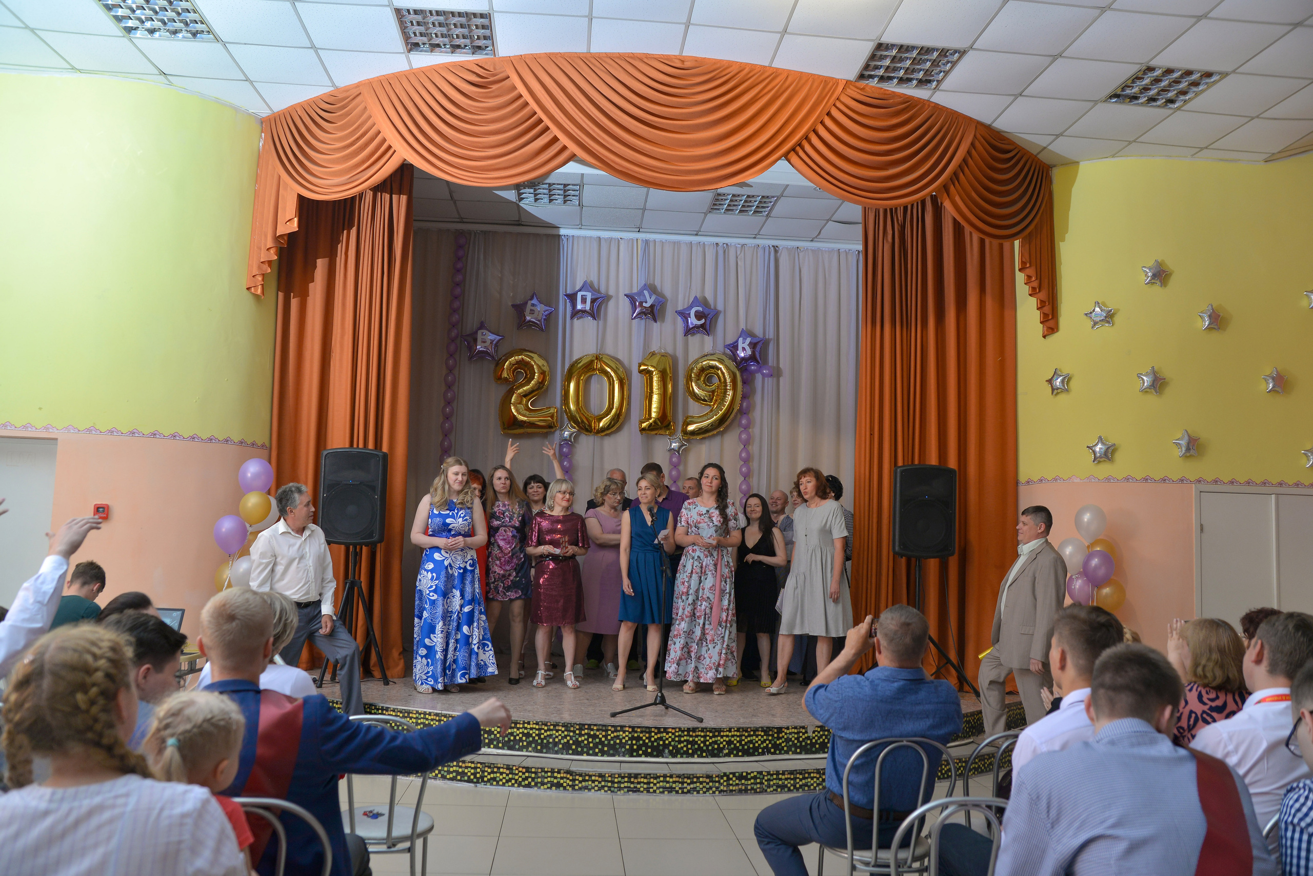 Звонок и выпускной. Фотограф, видеооператор Нина Коршунова