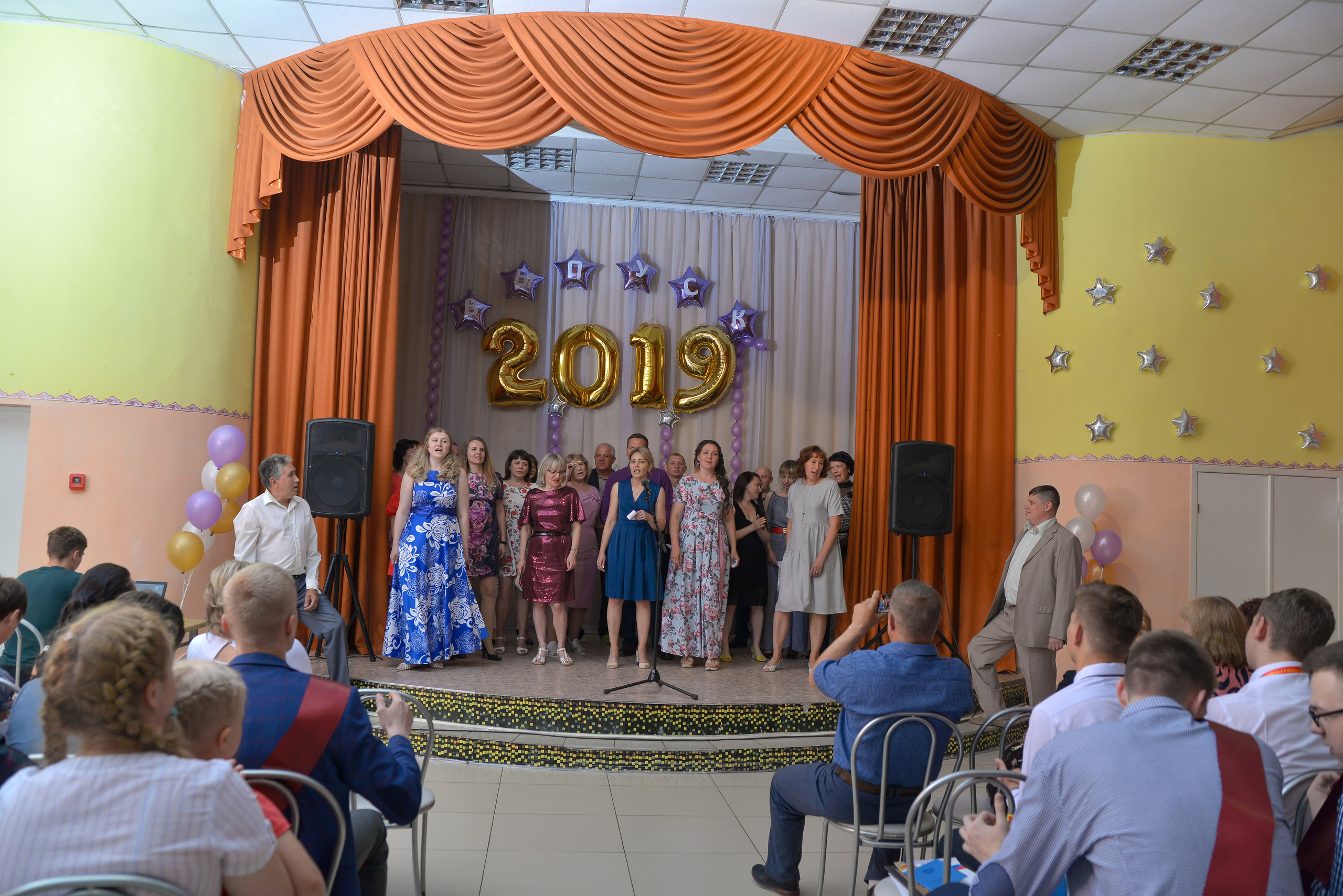 Звонок и выпускной. Фотограф, видеооператор Нина Коршунова