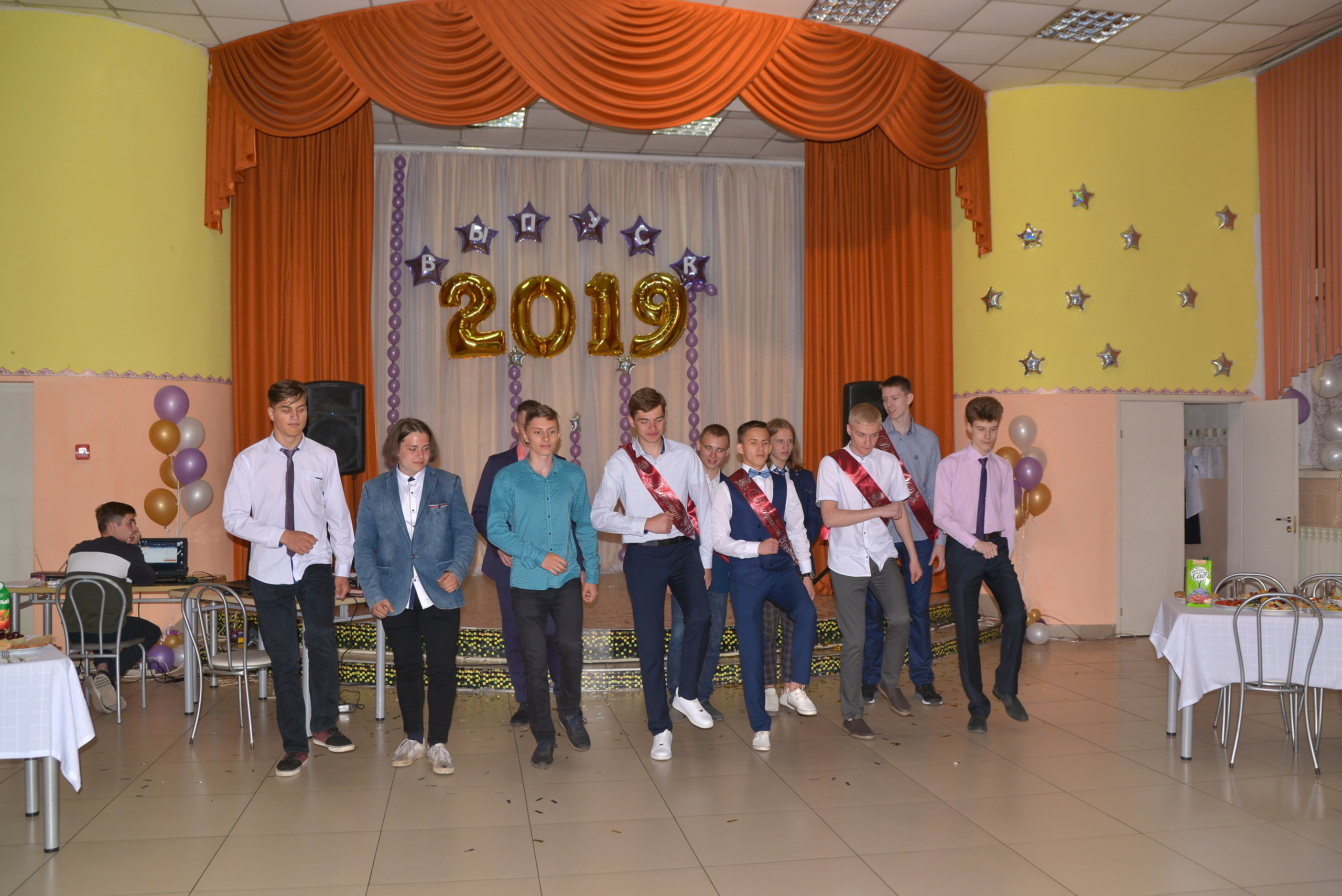 Звонок и выпускной. Фотограф, видеооператор Нина Коршунова