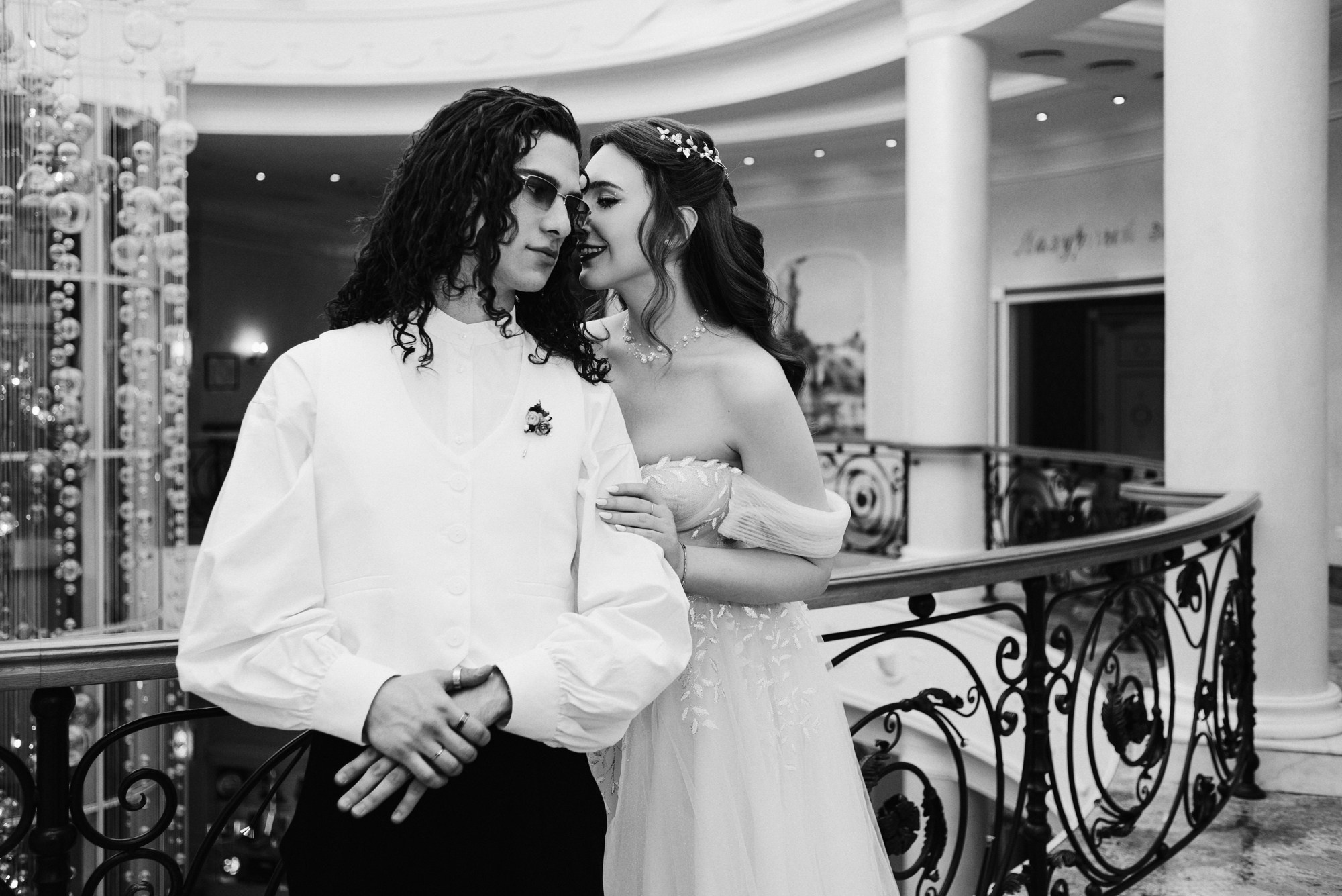 Свадебная фотосессия в Тюмени: ЗАГС, Мост Влюбленных и Монастырь | Фотограф Дарья Мустафина. Портретный фотограф Тюмень Дарья Мустафина