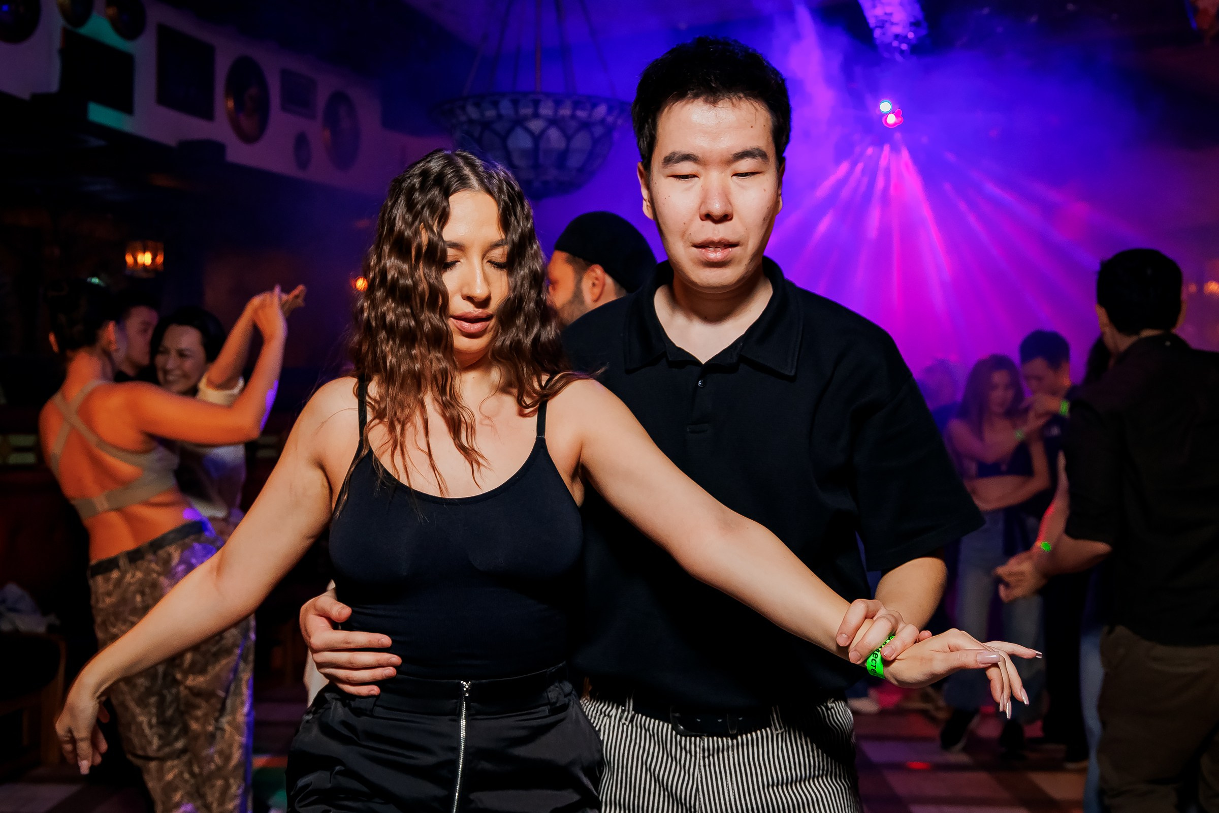 Bachata party-Tirol. Репортажный фотограф в Алматы Каюпов Сержан