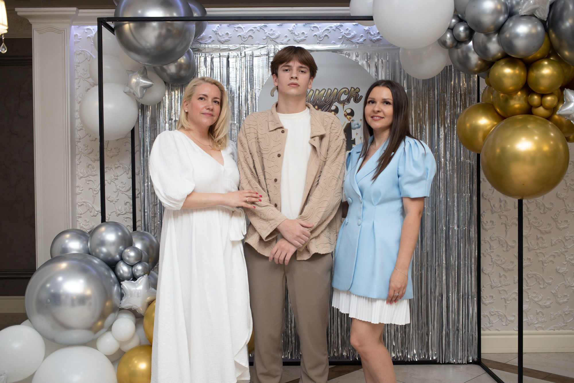 Выпускной 9-й класс. Репортажный, промышленный и маркетплейс-фотограф Дмитрий Чернат