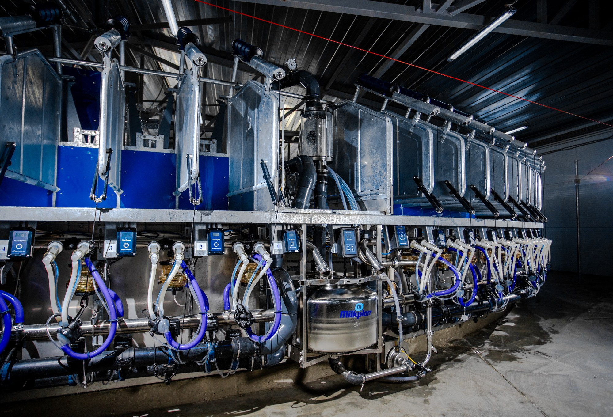 Съёмка для фирмы «Биотон». Репортажный, промышленный и маркетплейс-фотограф Дмитрий Чернат