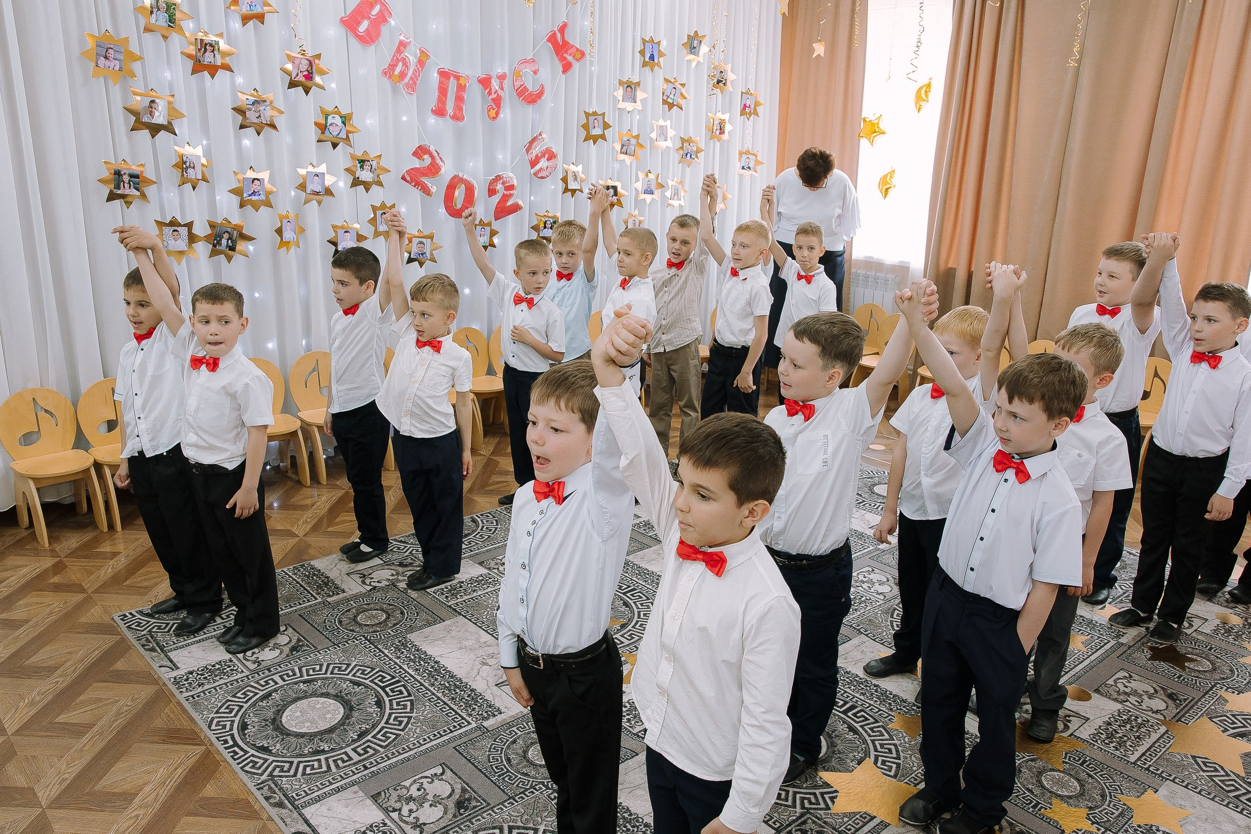 Выпускной в ДС 26. Выпускные альбомы Натальи Бутко: Новороссийск, Анапа, Геленджик