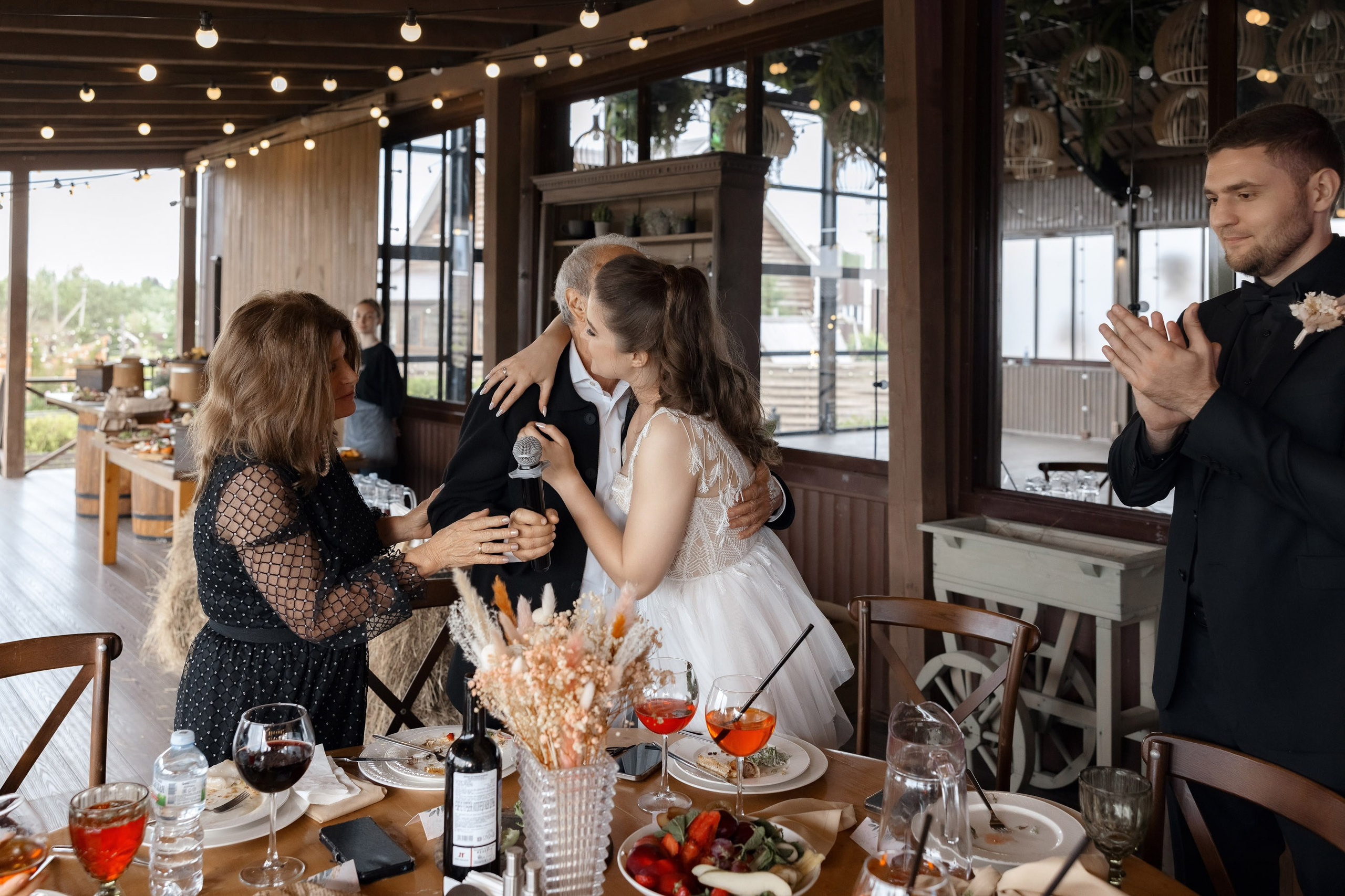 Артем и Вера. Свадебный фотограф и видеограф Юрий и Эля Дубинины