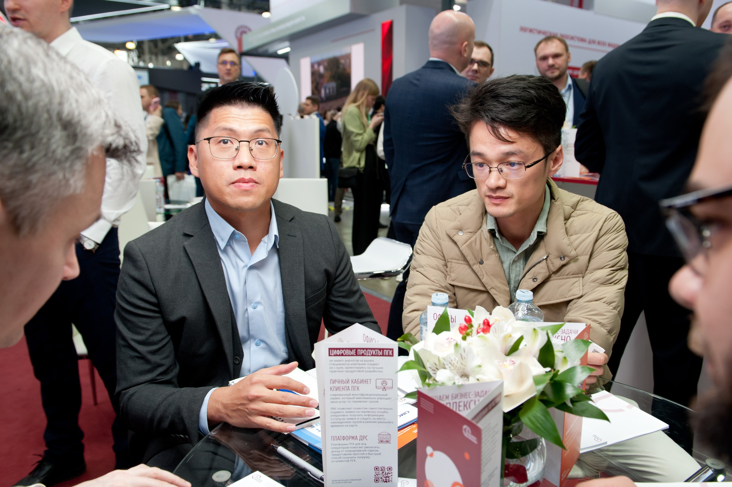 Работа выставочного стенда ПГК. Репортажный фотограф и видеограф Слава Думчев. Тимбилдинги, отчетники, корпоративы